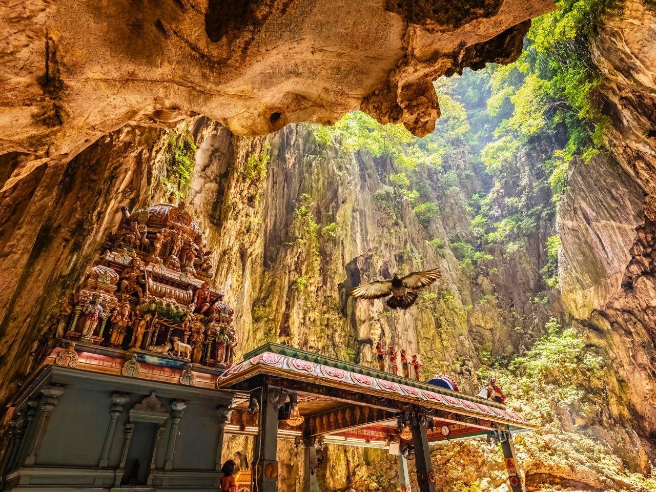 Batu Caves, Temples & Banana Leaf Rice