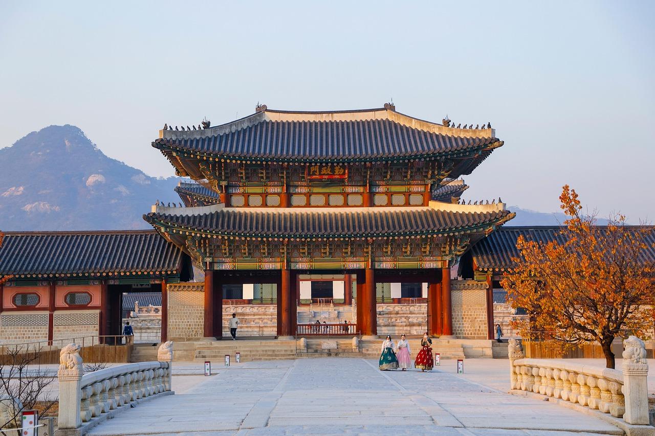 Gyeongbokgung Palace: Guided Tour of Korean Culture & History