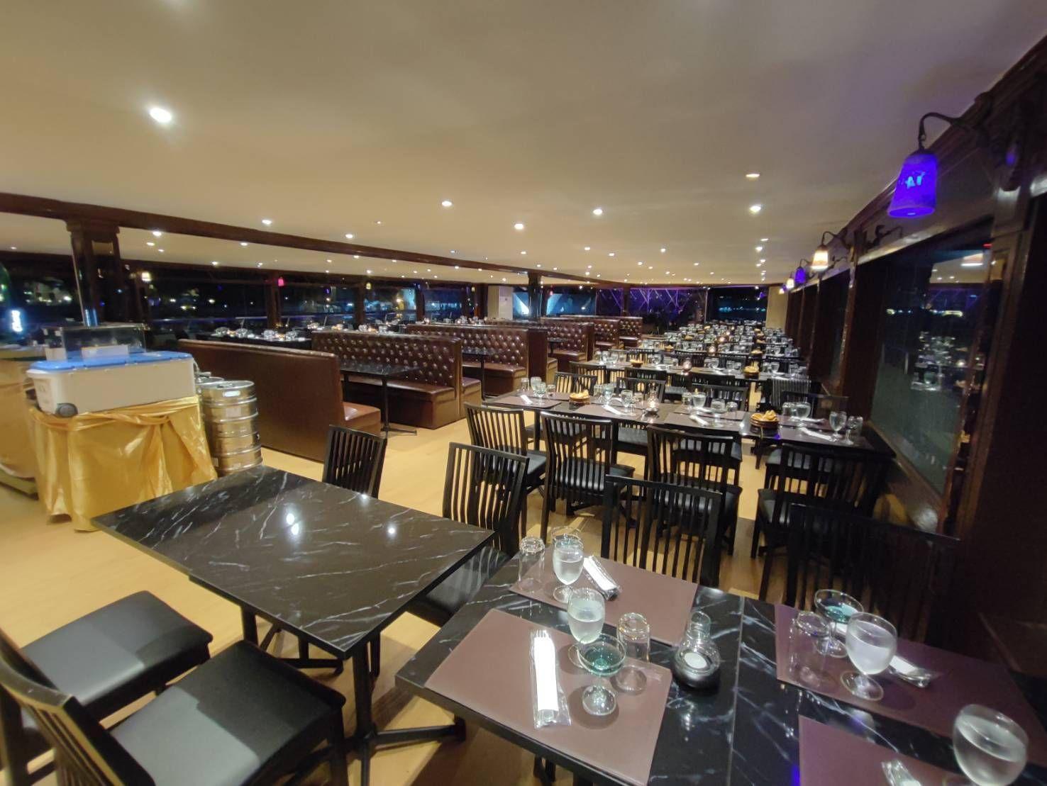 Bangkok Chao Phraya River Dinner Cruise with Unlimited Beer