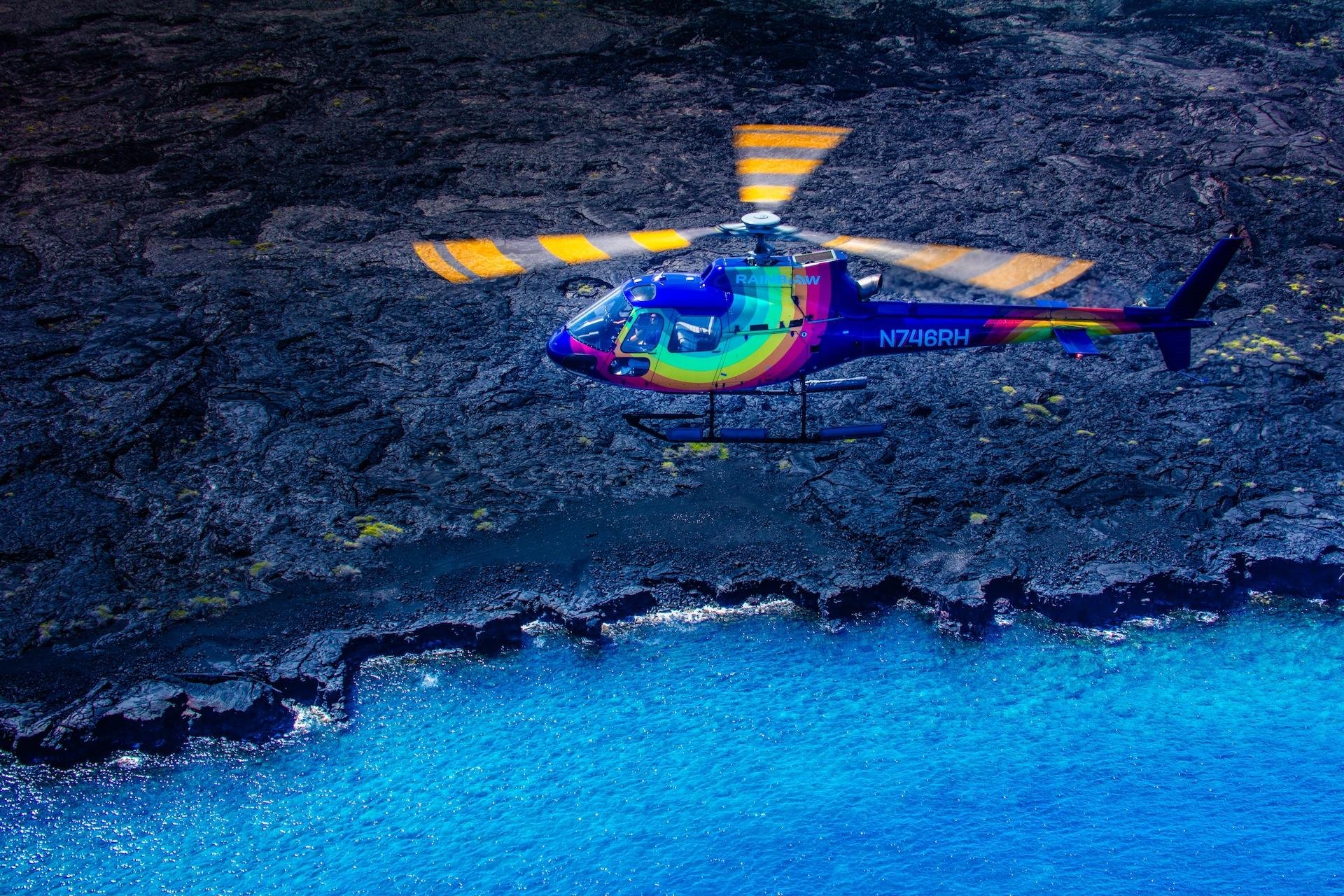 Kailua-Kona: Hualalai Volcano Doors On/Off Helicopter Tour — Kilauea and Hawaii Volcanoes National Park scenery (10)