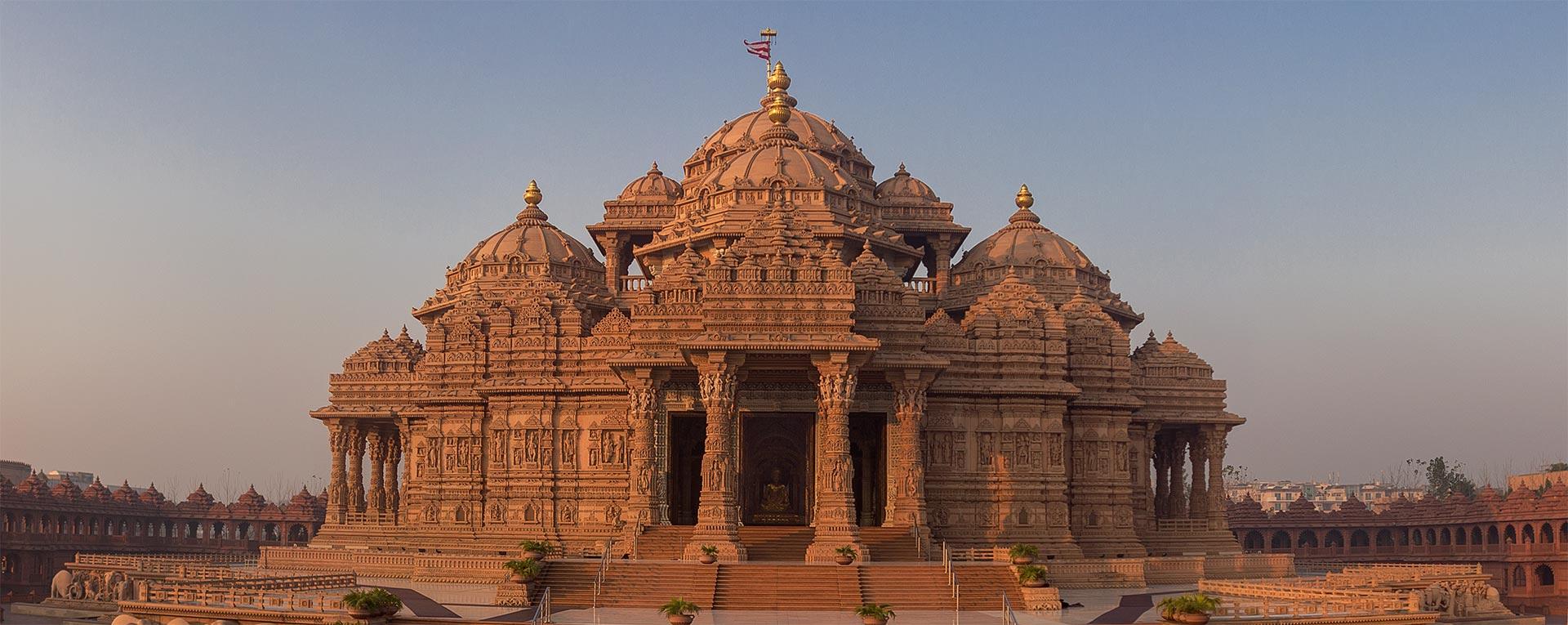 Delhi Akshardham Temple Private Tour & Evening Light Show