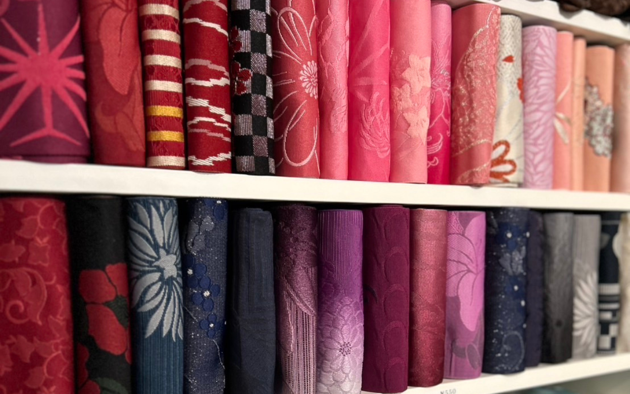 Asakusa Kimono Rental – Full-Day Traditional Dress Experience