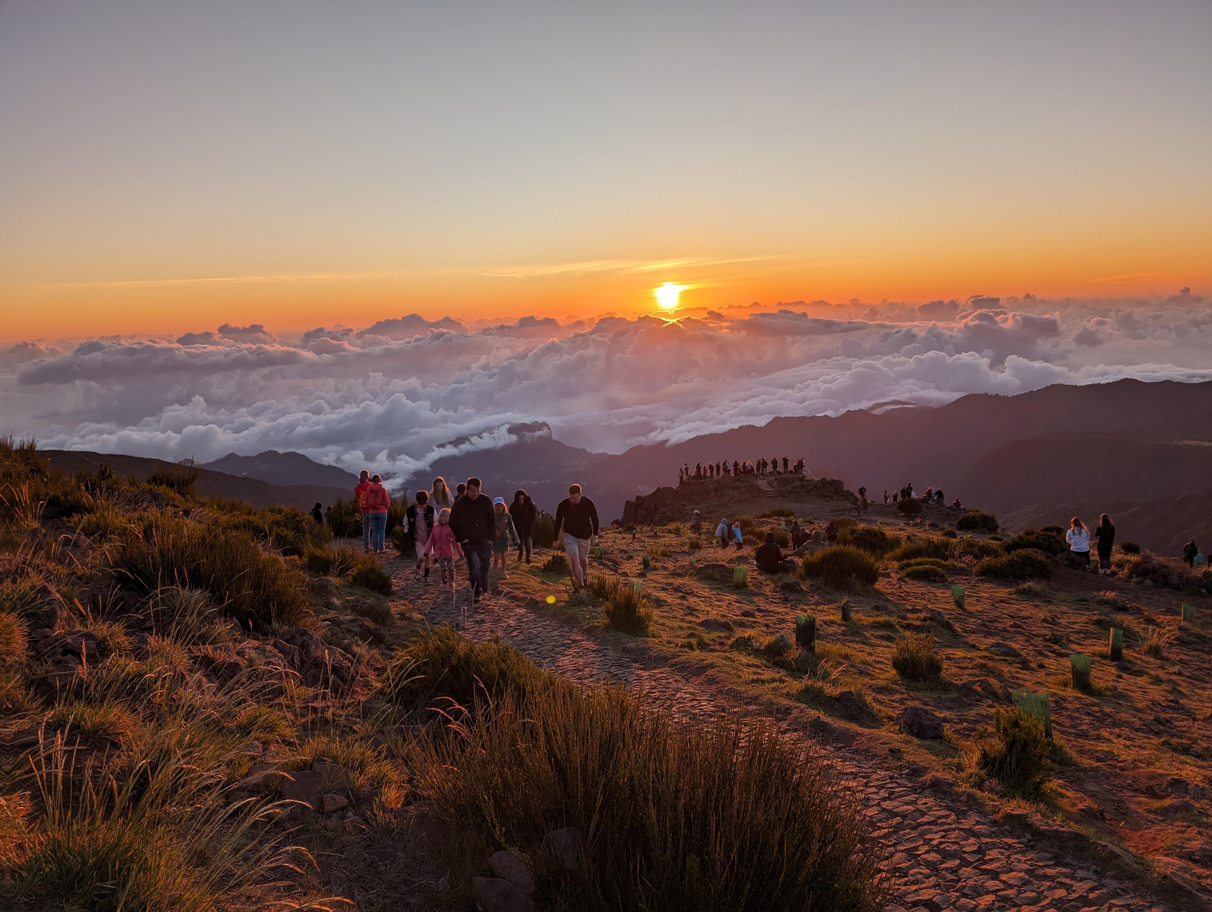 From Funchal: Pico do Arieiro Sunrise with Optional Breakfast