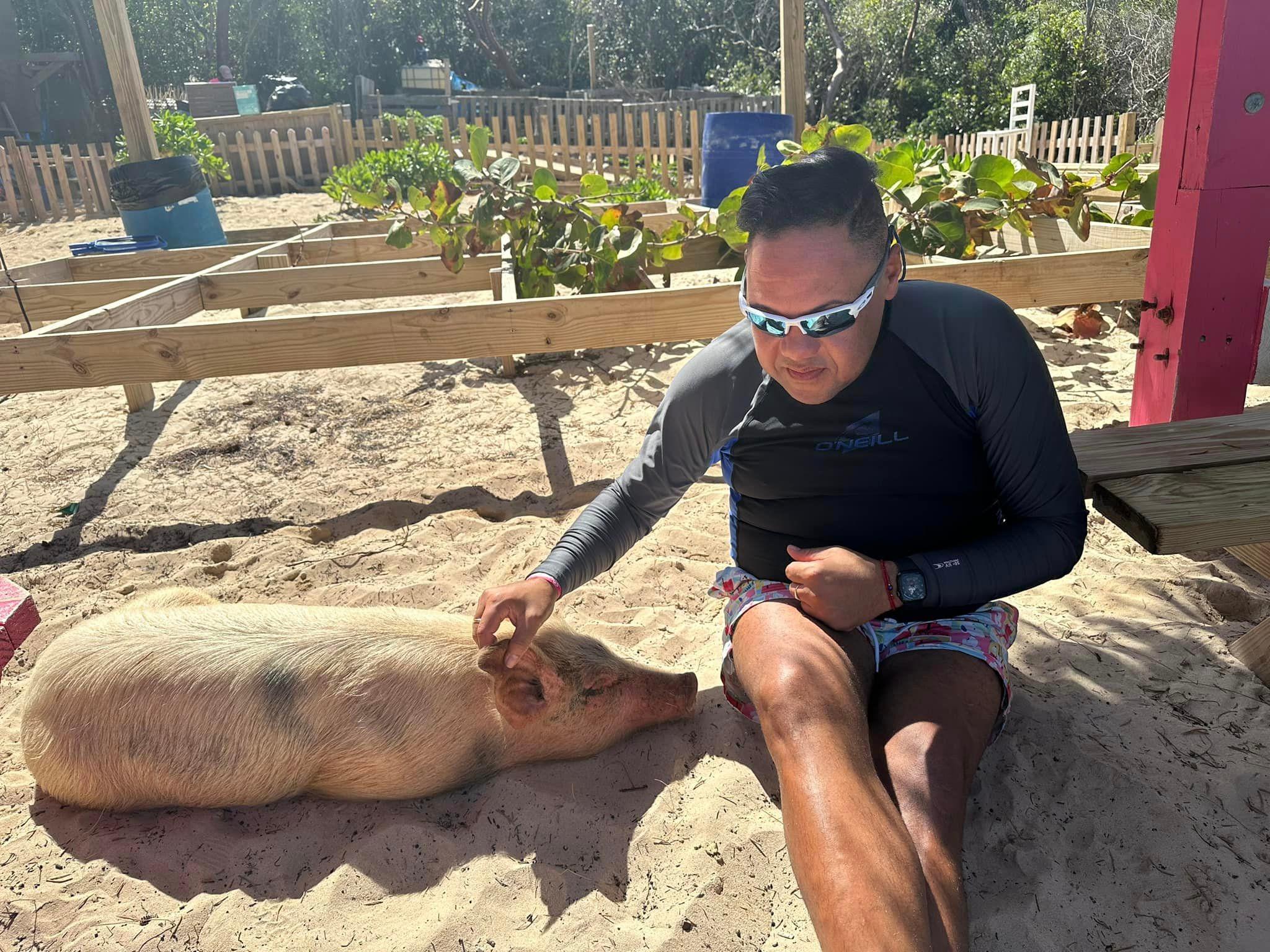 Nassau Catamaran Adventure: Swimming Pigs, Turtles & Snorkeling