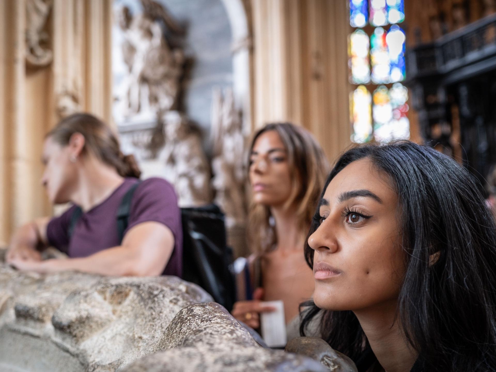 Westminster Abbey & Churchill War Rooms with Iconic Sights Walking Tour