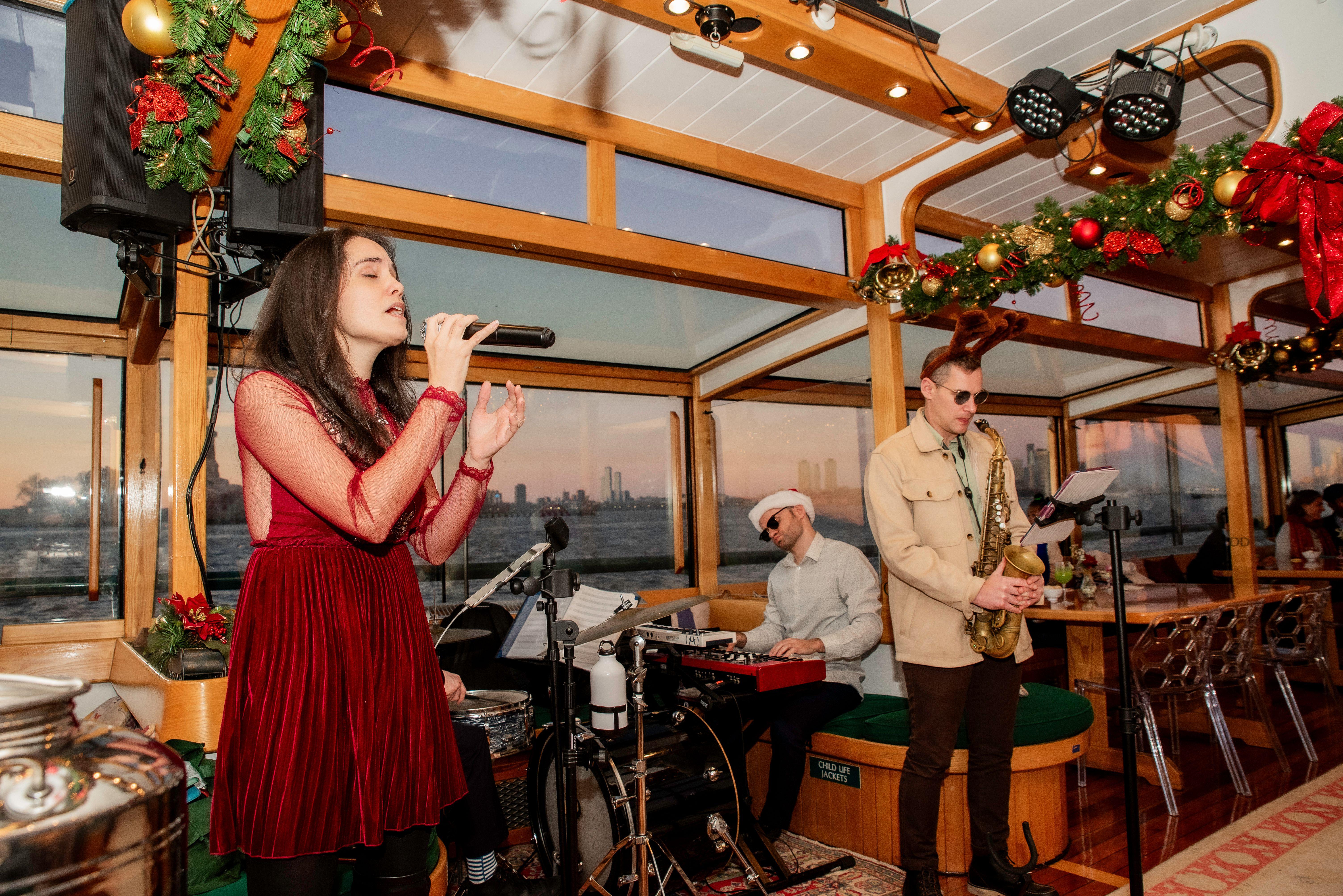 Holiday cruise in New York — image 9