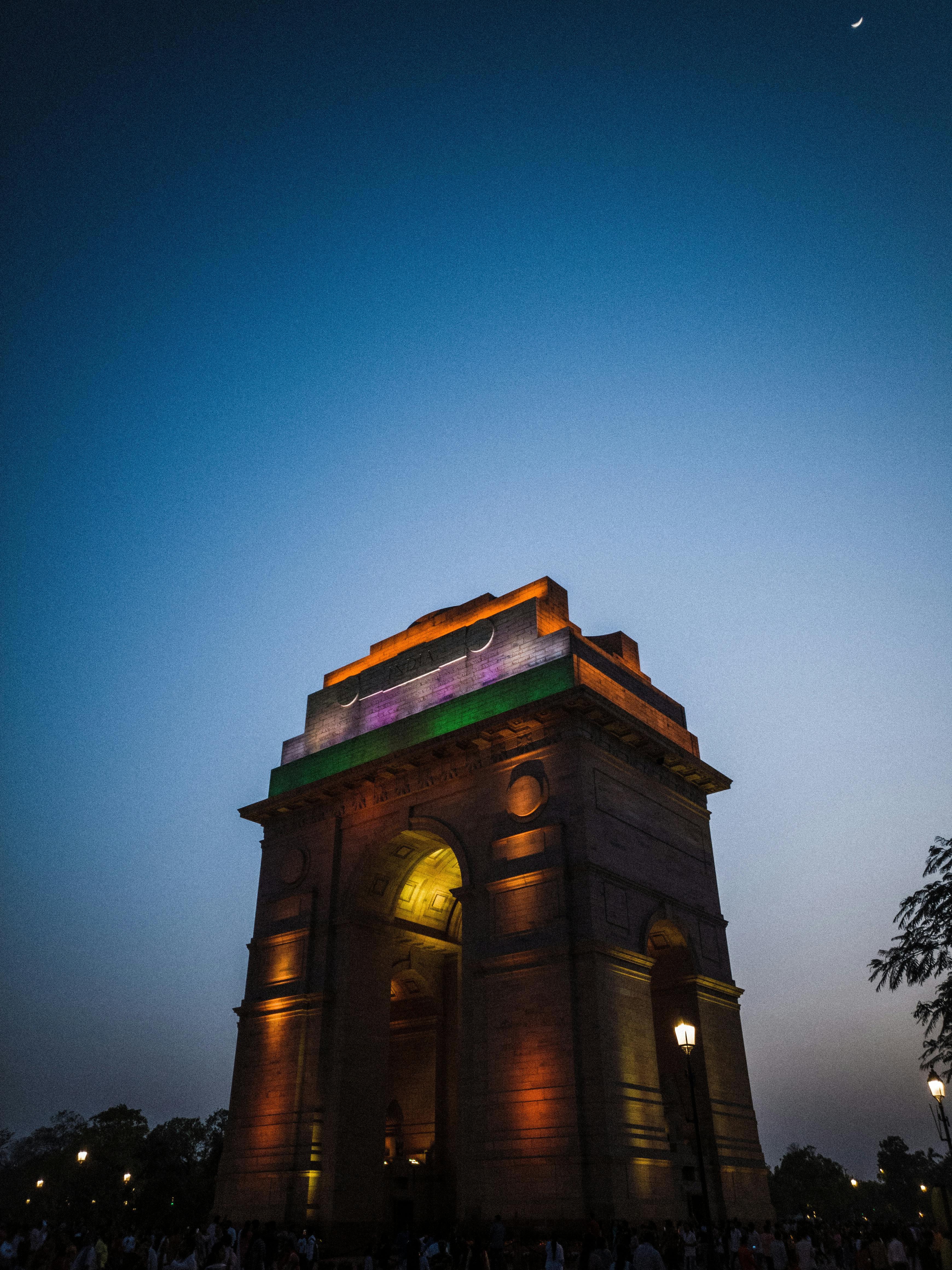 Delhi After Dark: Private Evening Sightseeing by Car