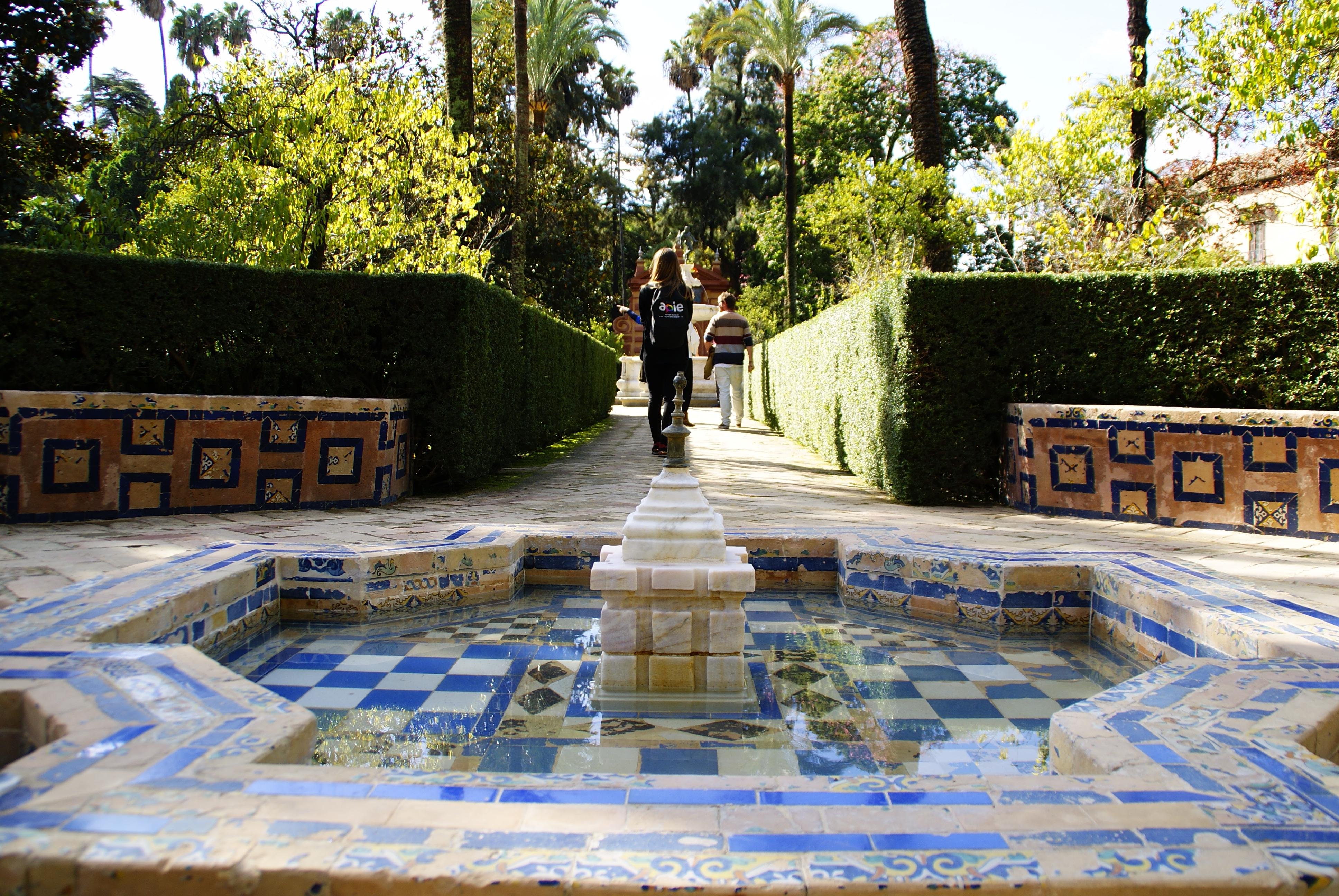 Exclusive Small-Group Tour: Seville Cathedral & Royal Alcázar
