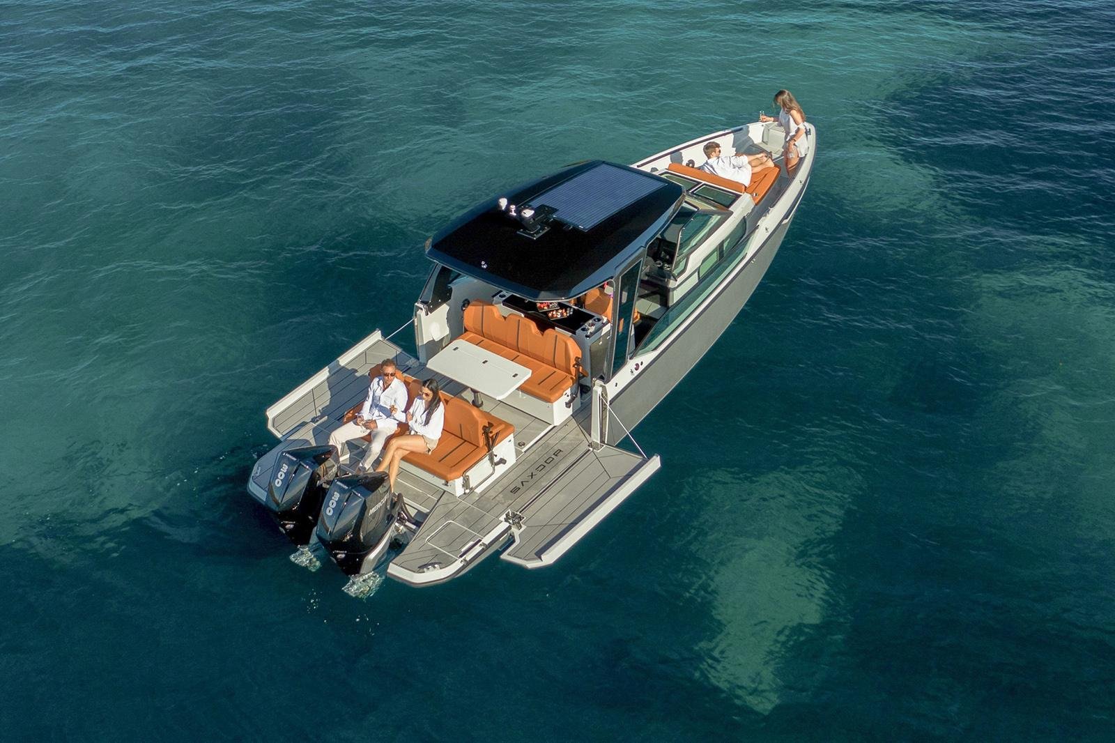 Private Luxury Speedboat Cruise around Paros & Antiparos