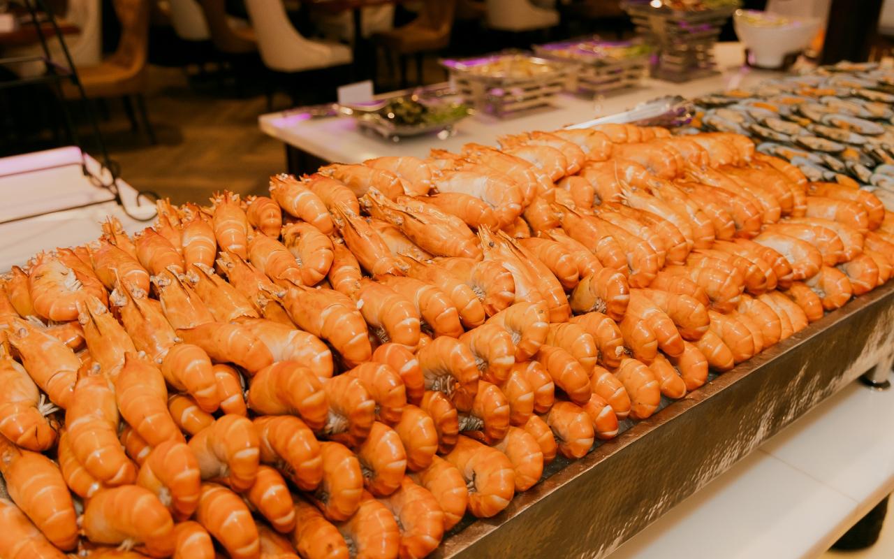 Bangkok Luxury Chao Phraya River Dinner Cruise