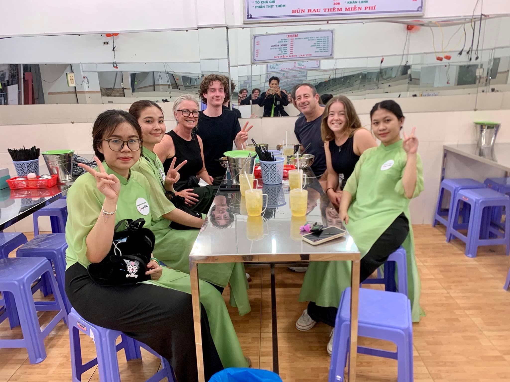 food tour in Saigon — photo 3