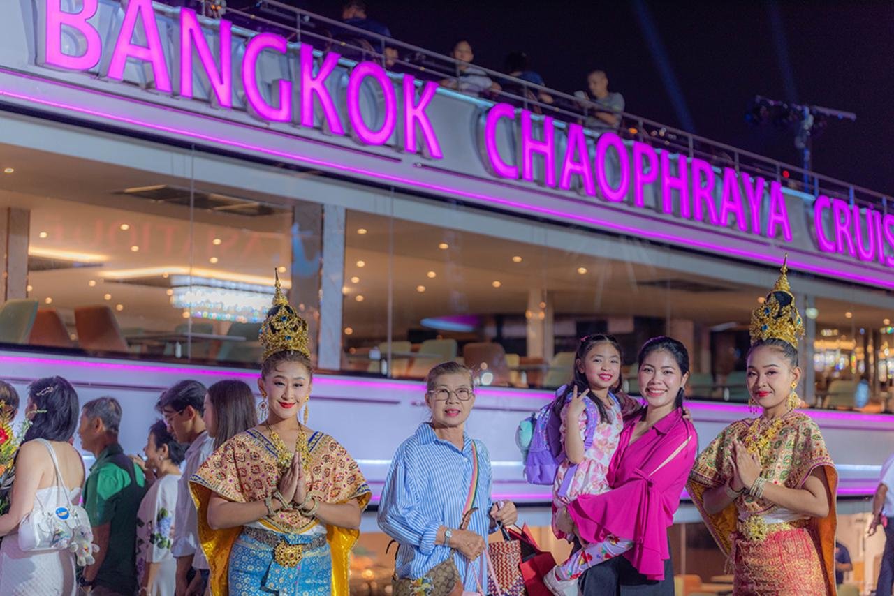 Bangkok Chao Phraya Luxury Dinner Cruise