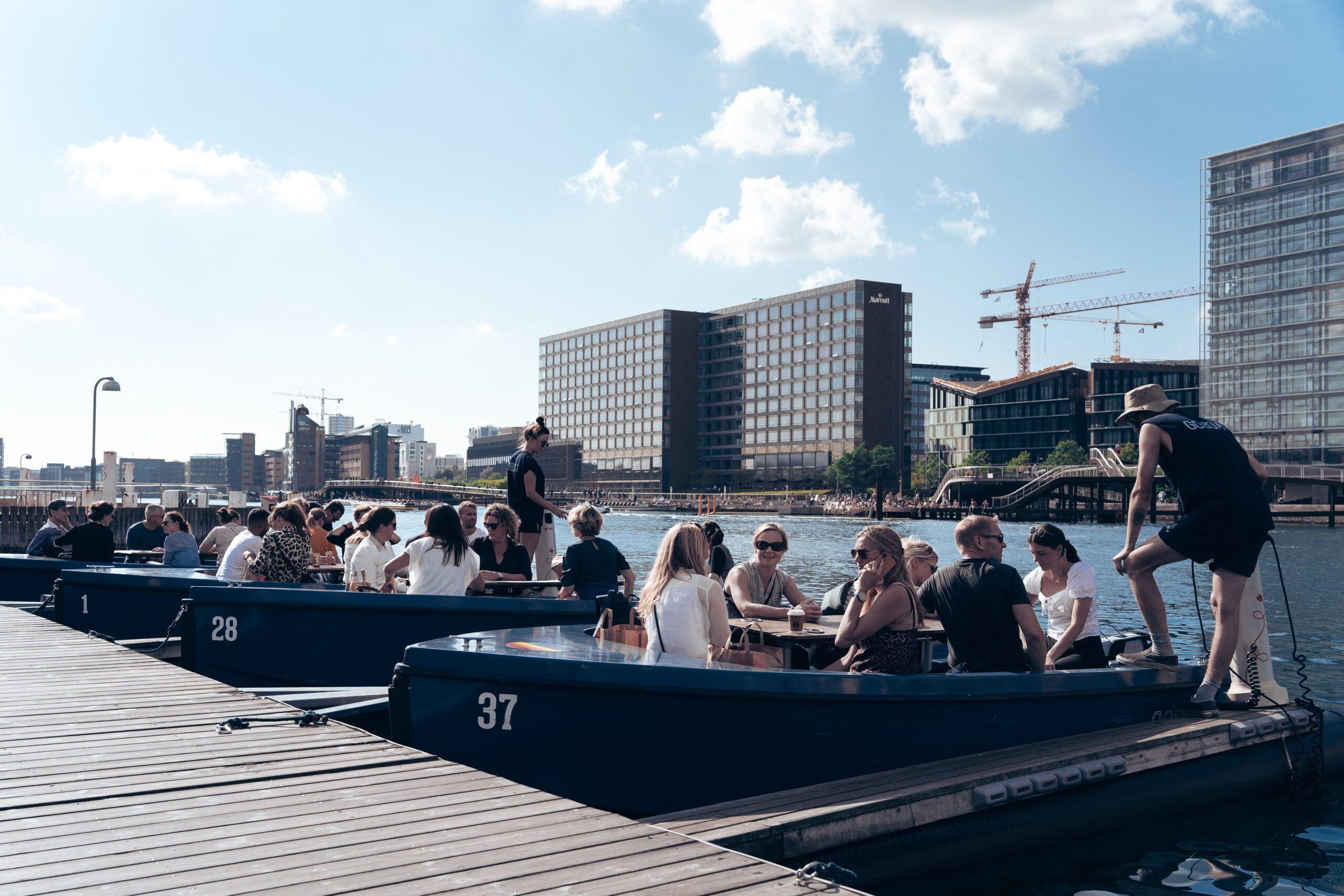 Copenhagen: Electric Boat Rental (No License Required)