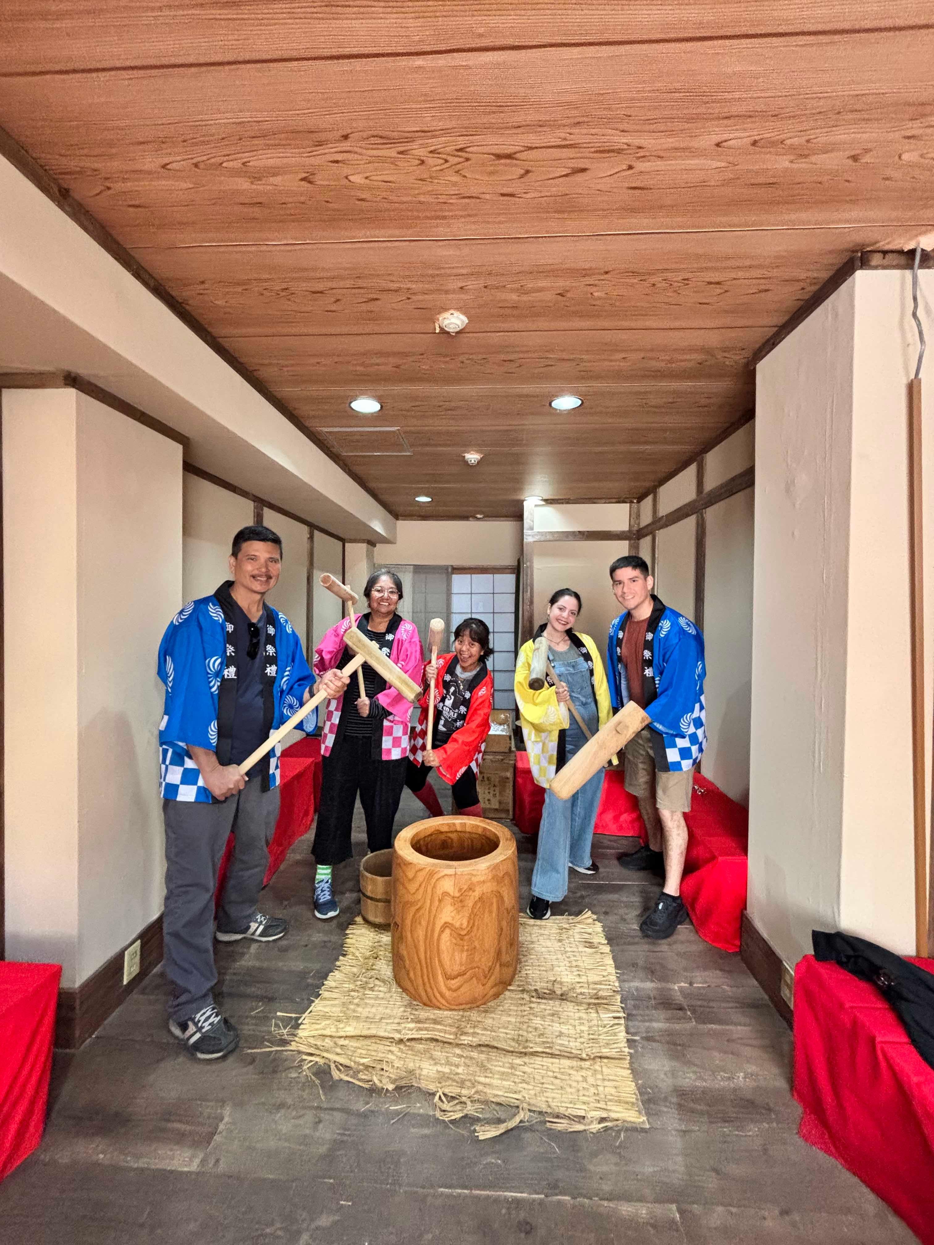 Osaka Traditional Mochi Pounding Workshop & Tasting