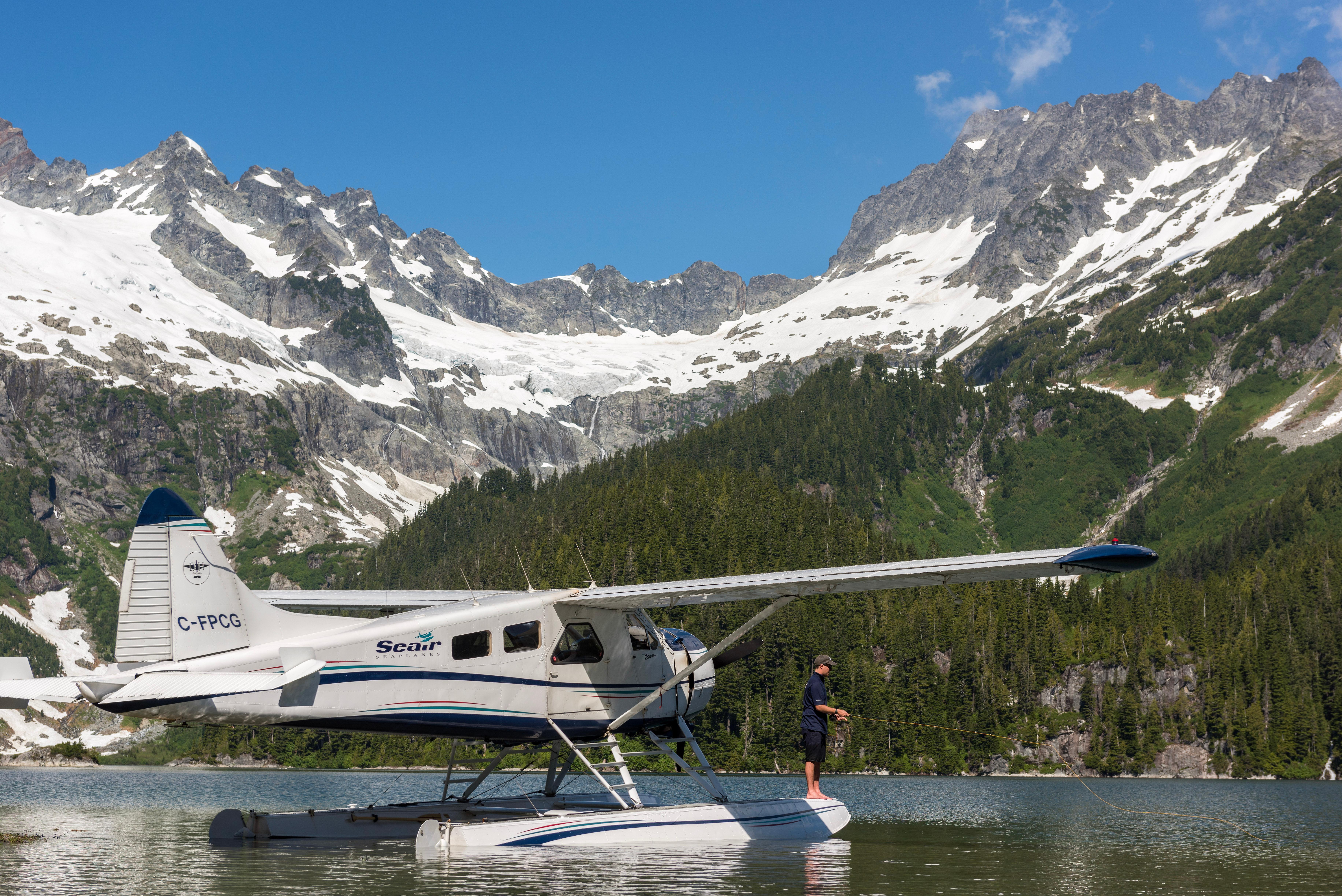 Vancouver Seaplane Tour: Glaciers & Alpine Lake Landing