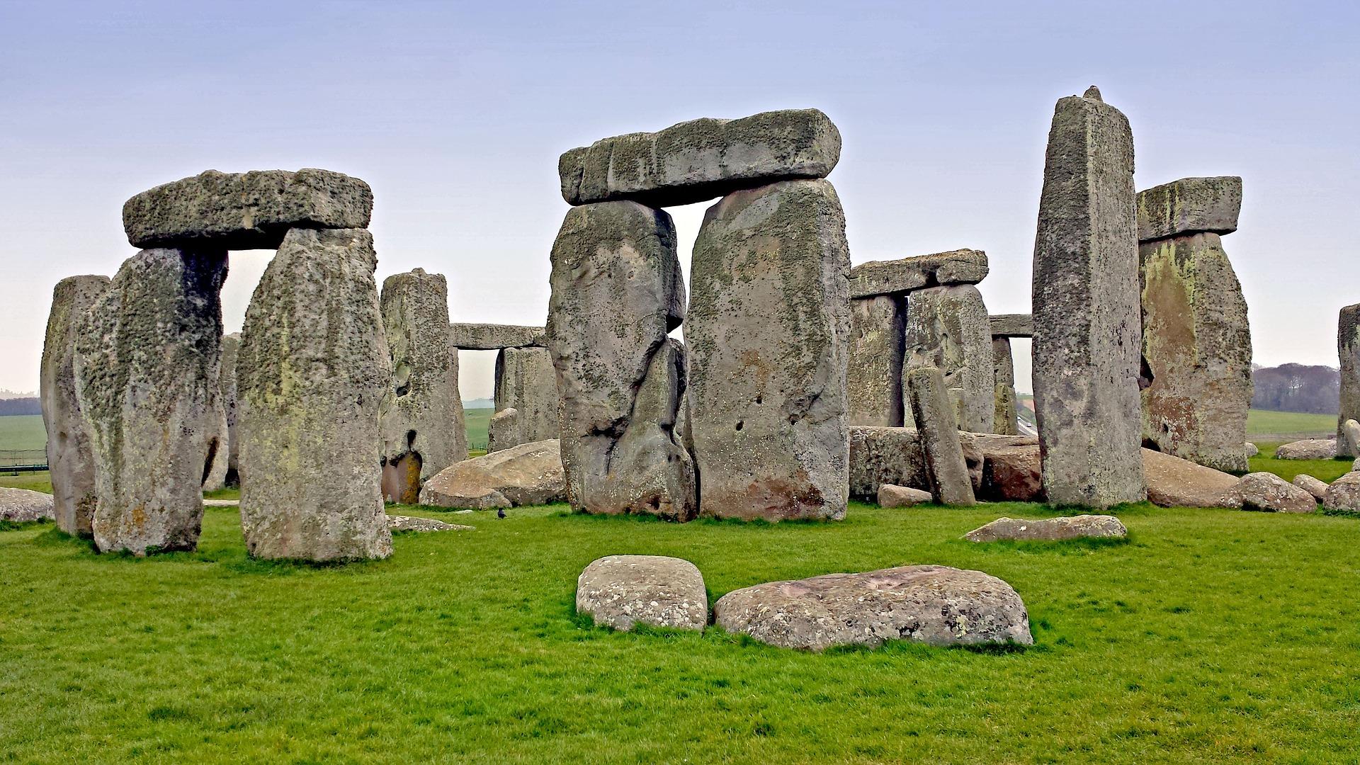 Private Windsor Castle & Stonehenge Day Tour
