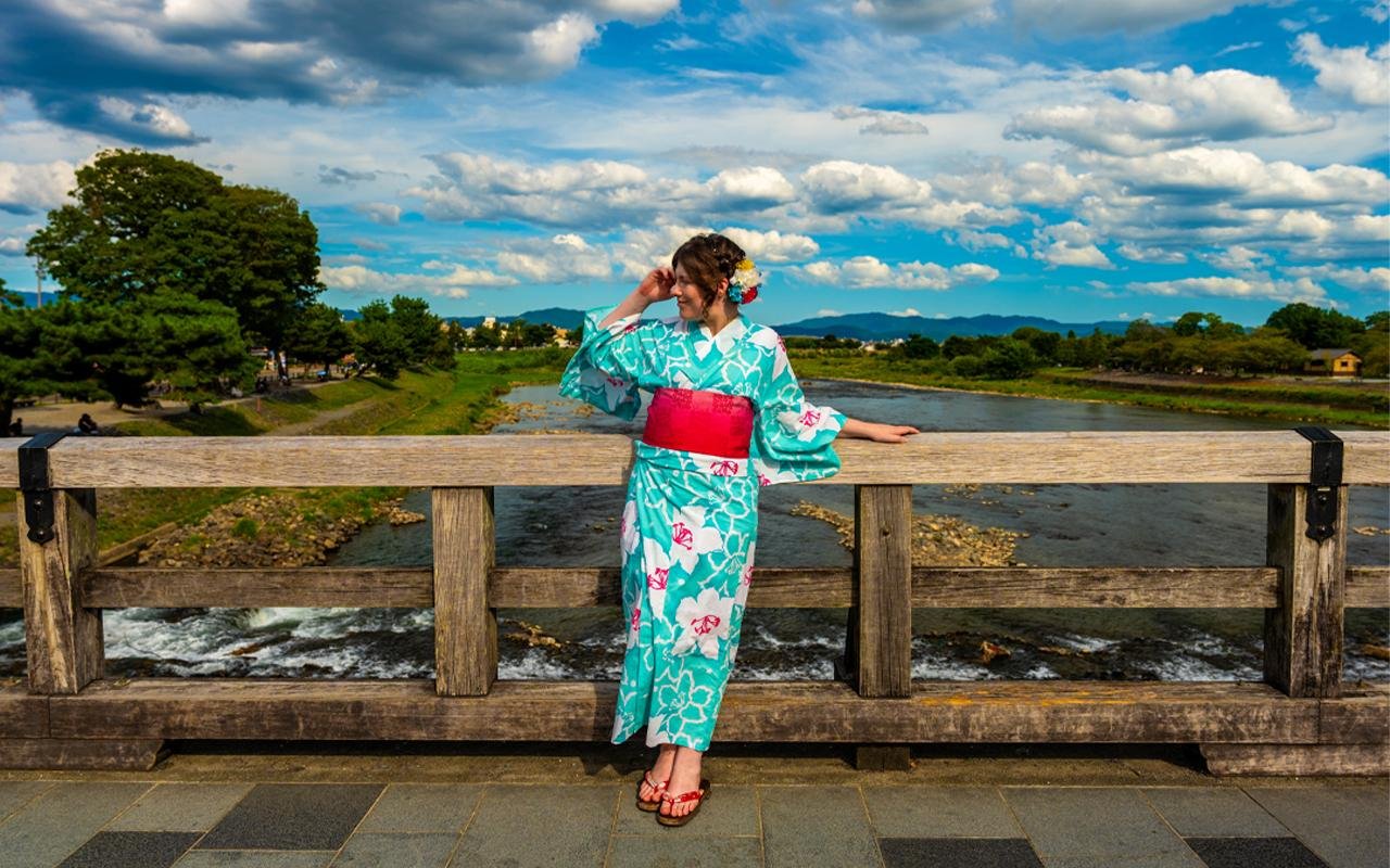 京都・嵐山 竹林プライベートフォトセッション