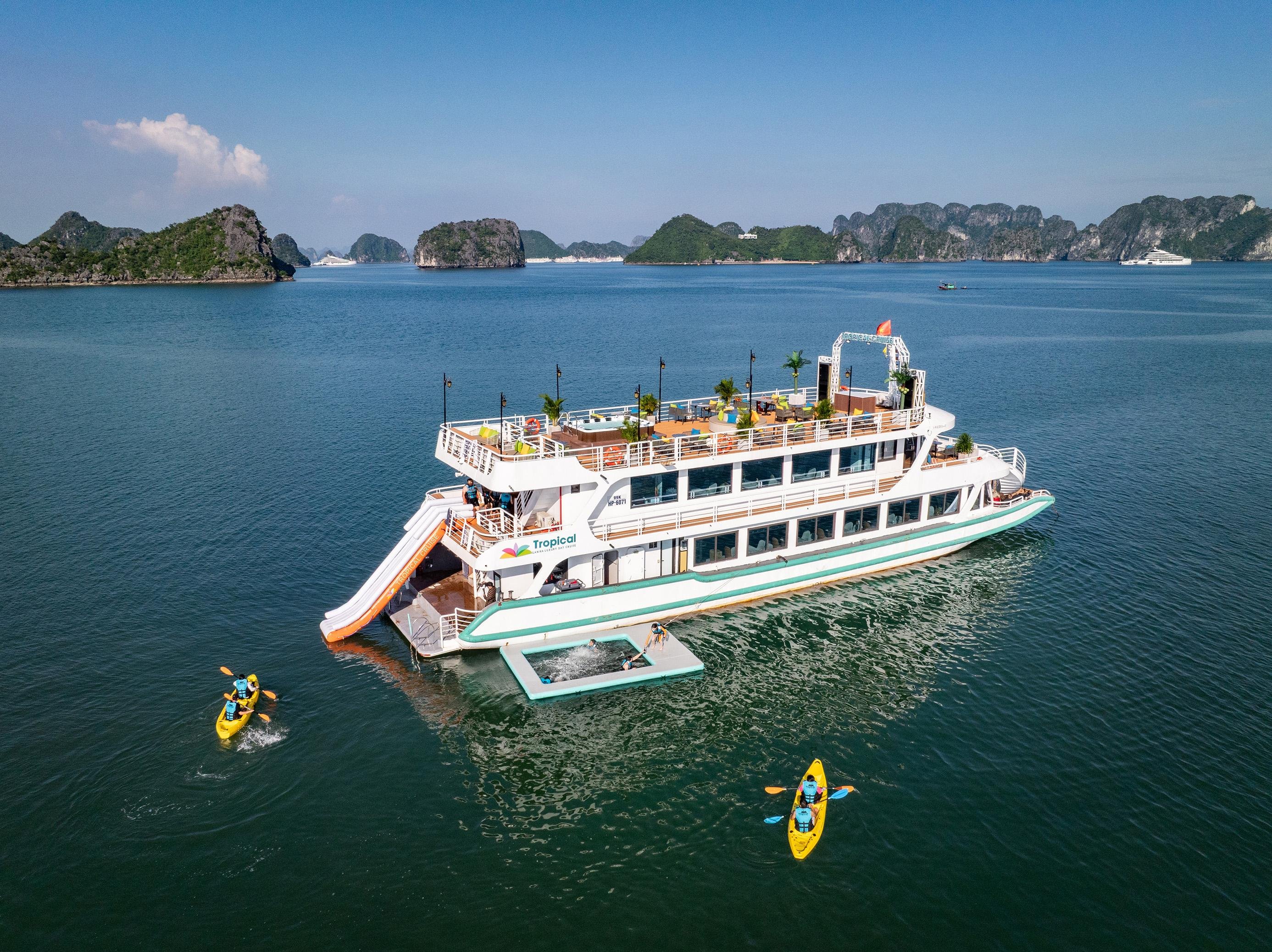 Ha Long to Lan Ha Bay Full-Day Cruise from Hanoi