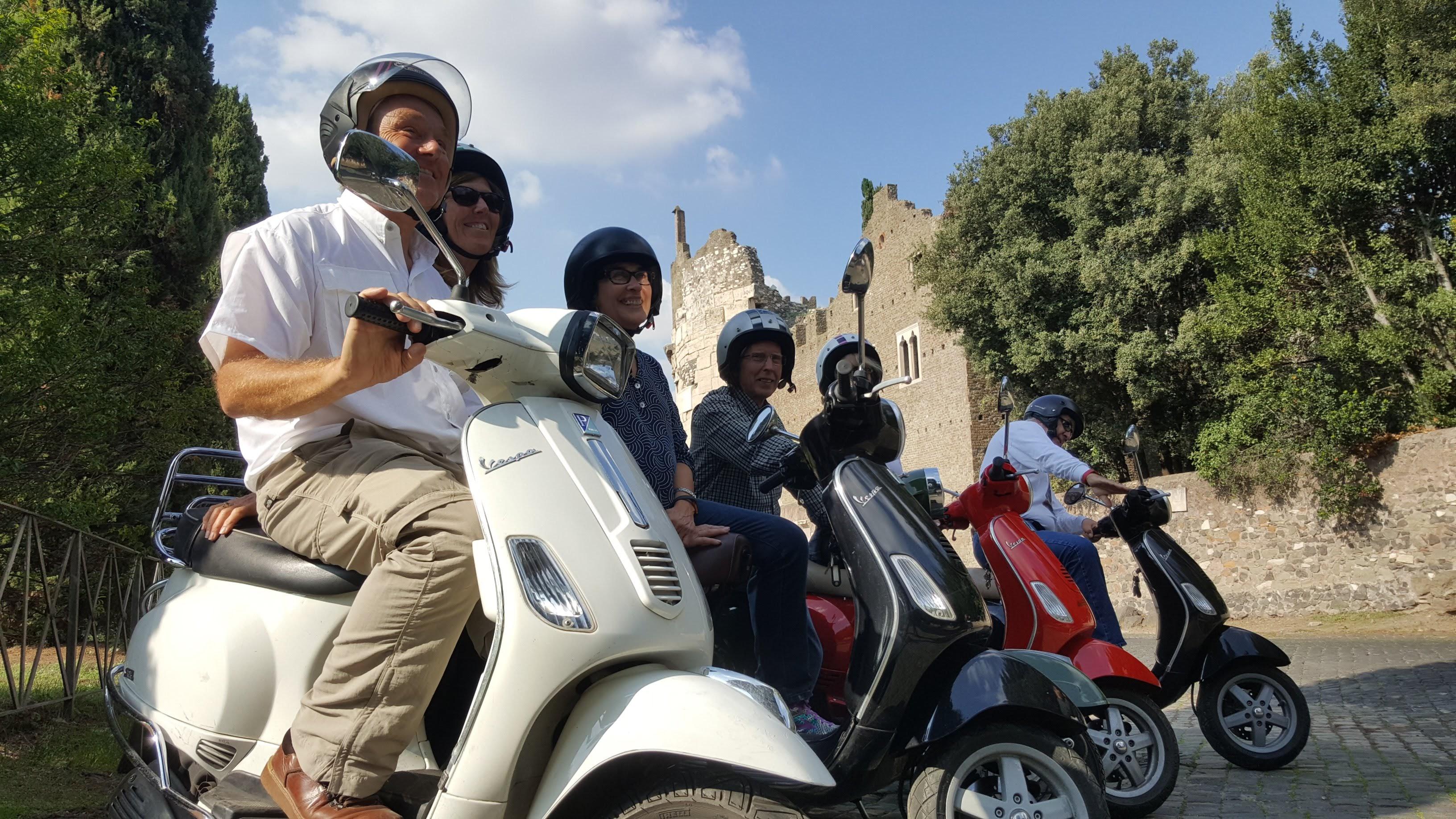 self drive vespa rome rental 125cc guided convoy — image 9