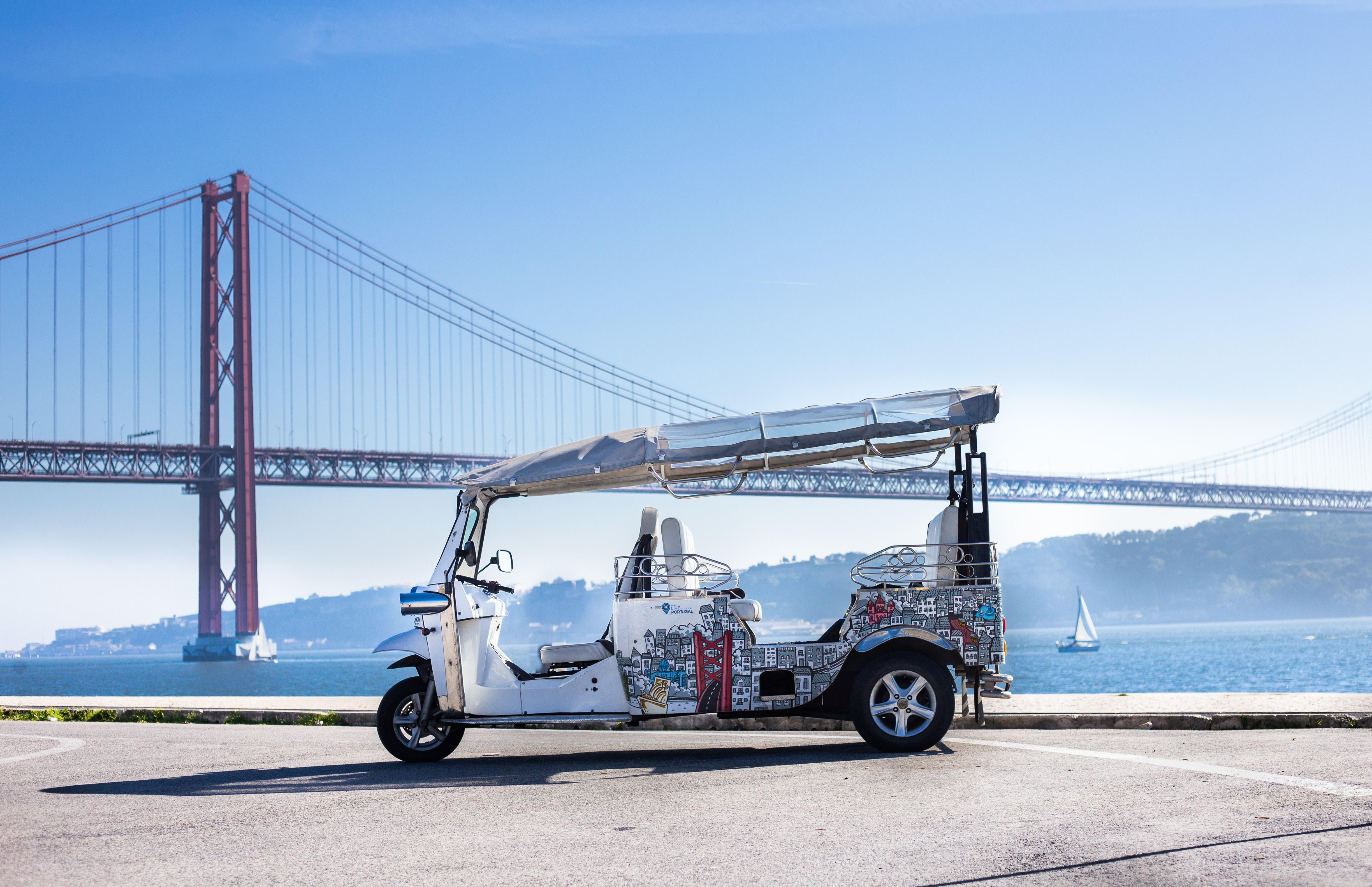 Lisbon Electric Tuk-Tuk Private City Tour