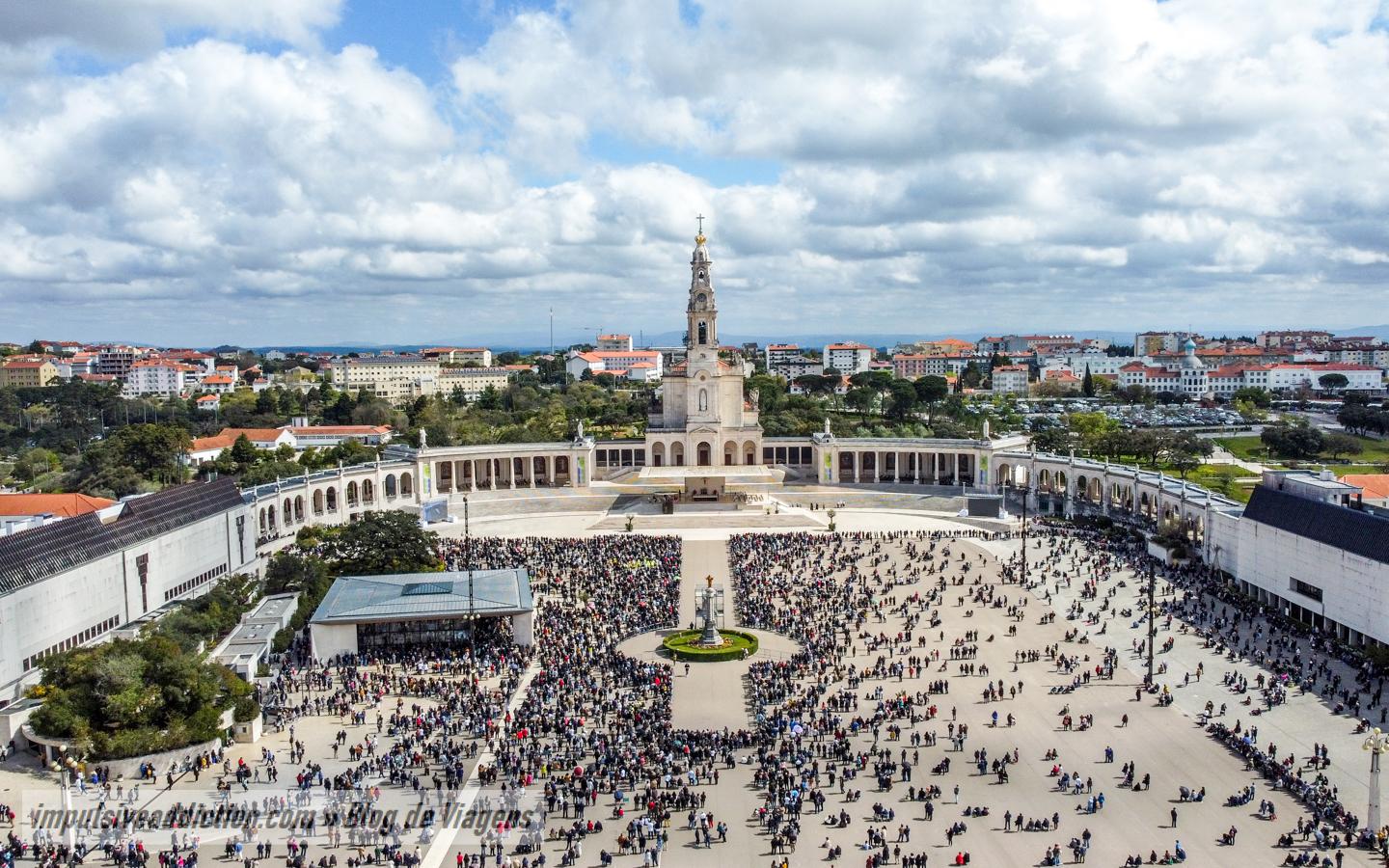 Fátima, Batalha, Nazaré & Óbidos Full-Day Tour from Lisbon