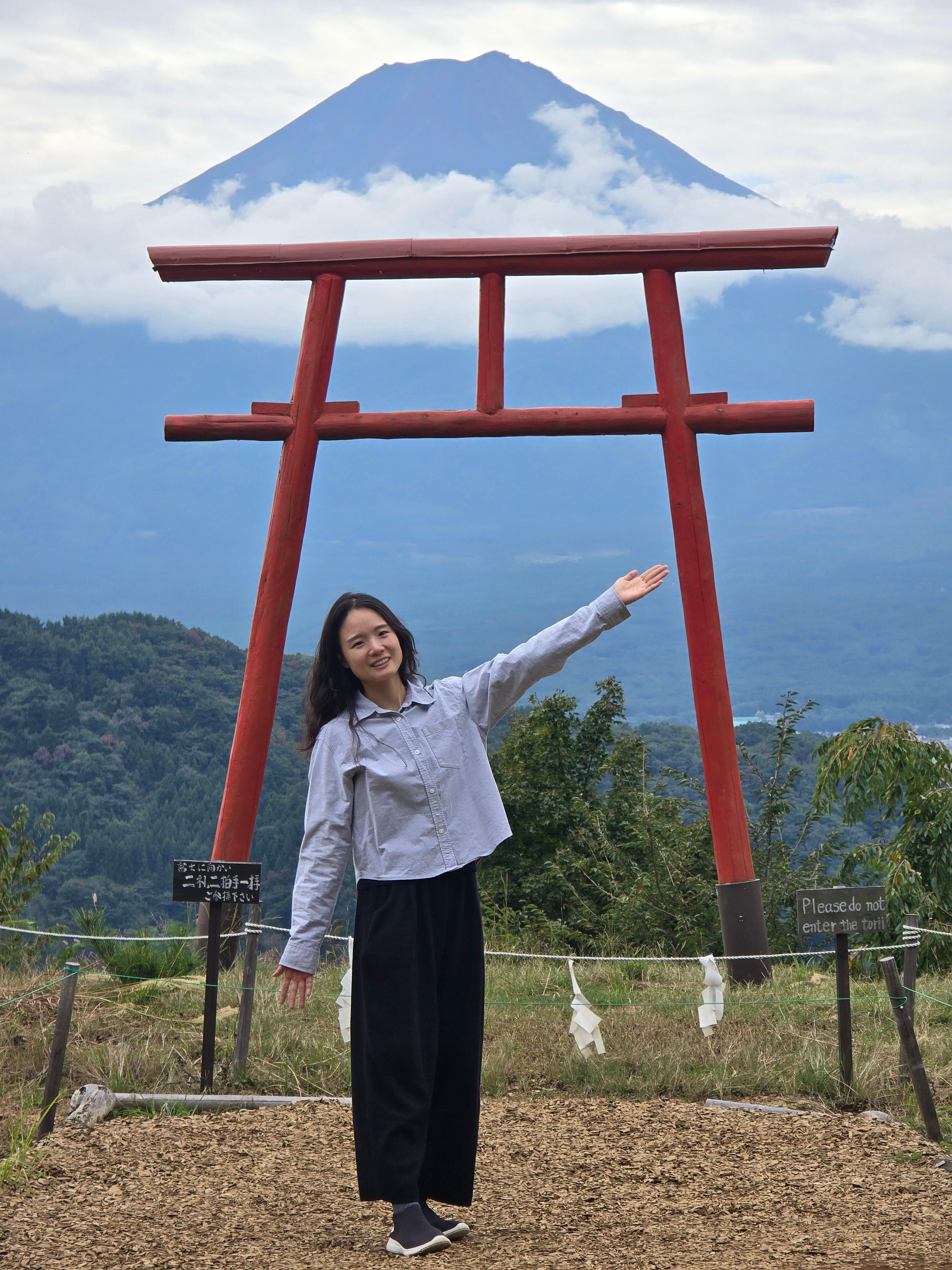 Private Mt. Fuji & Kawaguchiko Personalized Exploration