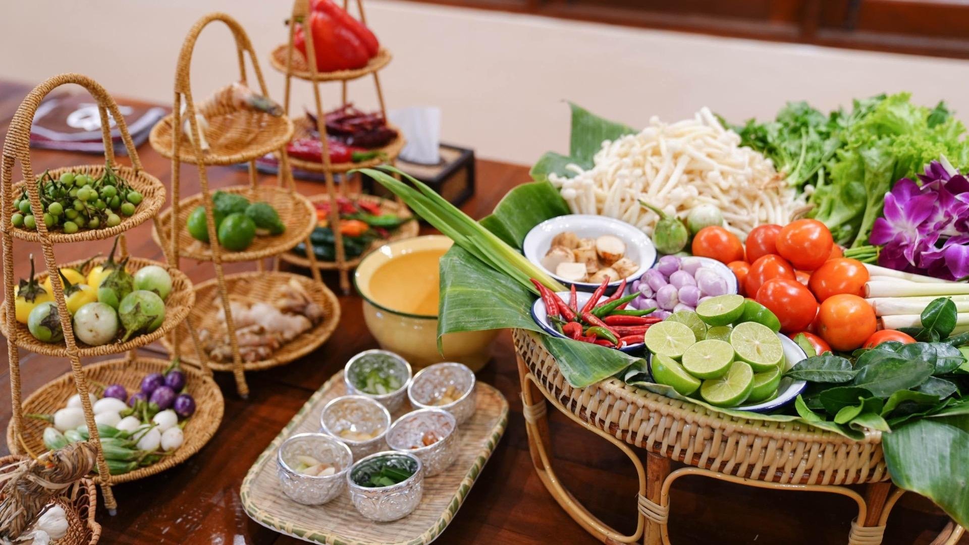 Thai Cooking Class with Market Visit