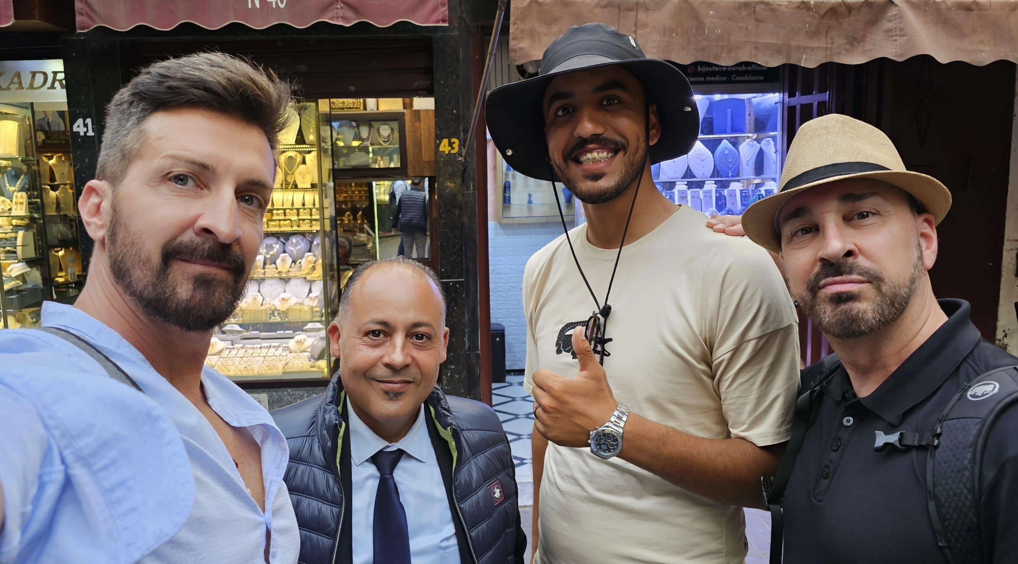 Casablanca Night Tour & Authentic Street Food Tasting