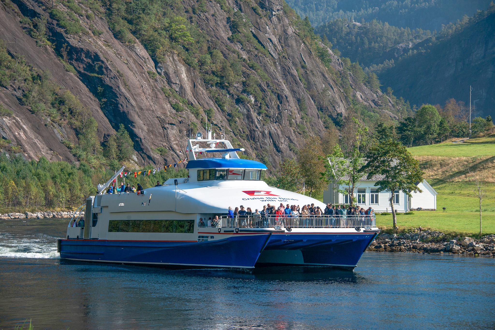 Mostraumen fjord cruise from Bergen — Osterfjord and the Mostraumen strait — image 6