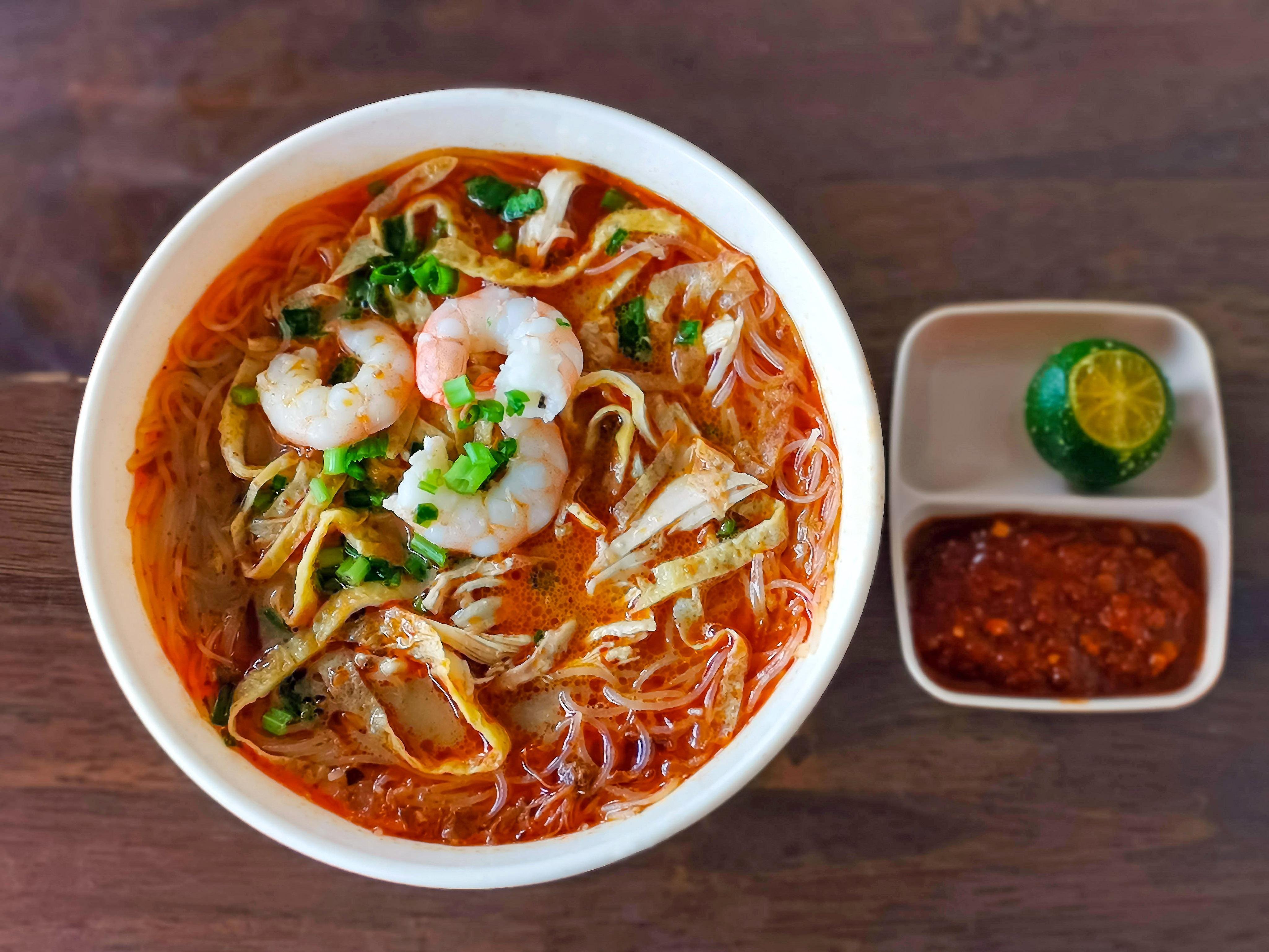 Kuching Street Food Discovery with Temple Blessing