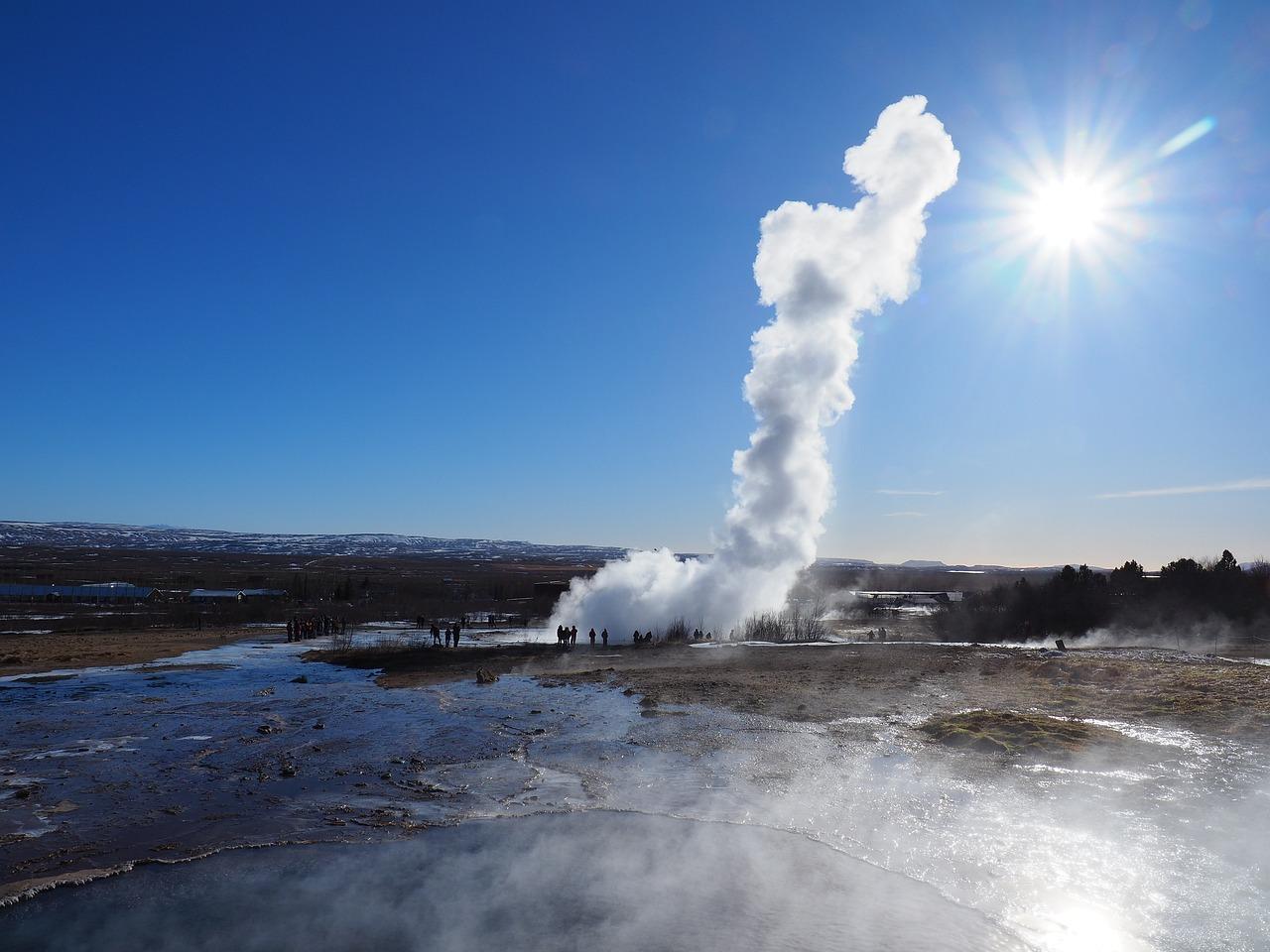 Private Golden Circle Tour: Keflavik Airport to Reykjavik