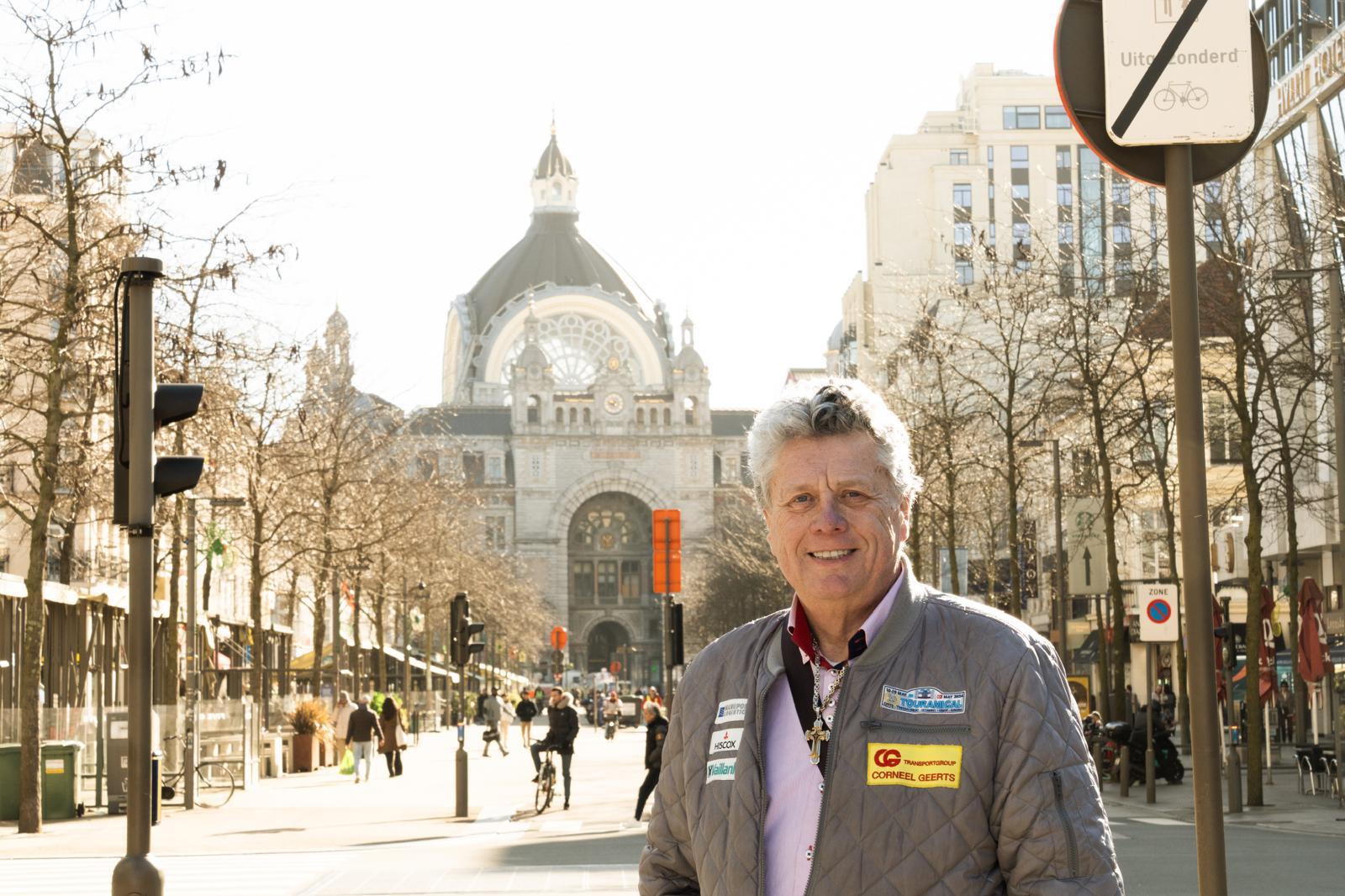 Antwerp Highlights Walking Tour with Marc