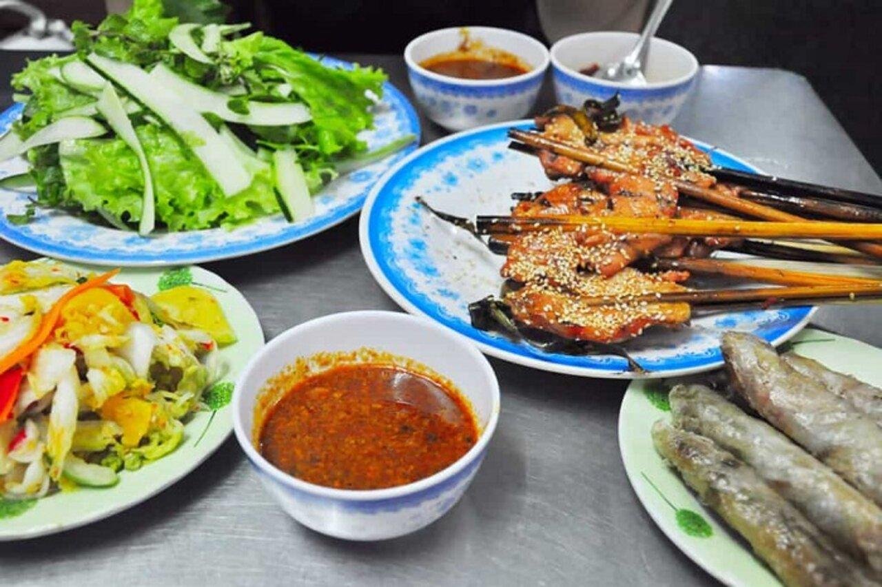 street food tour in Hoi An — photo 3