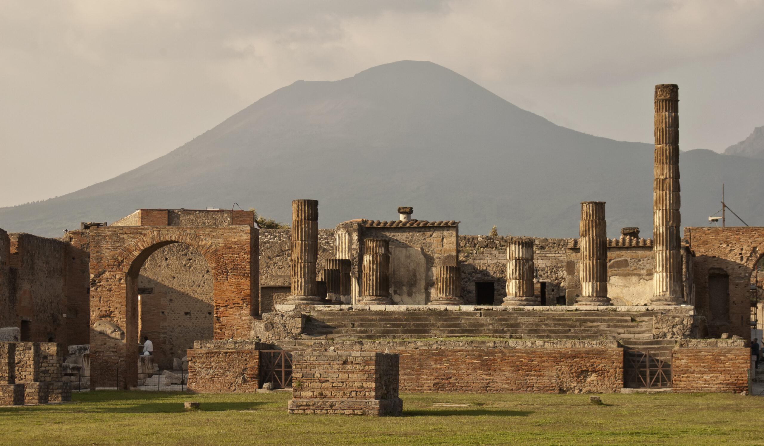 Pompeii & Vesuvius Winery Full-Day Tour from Rome