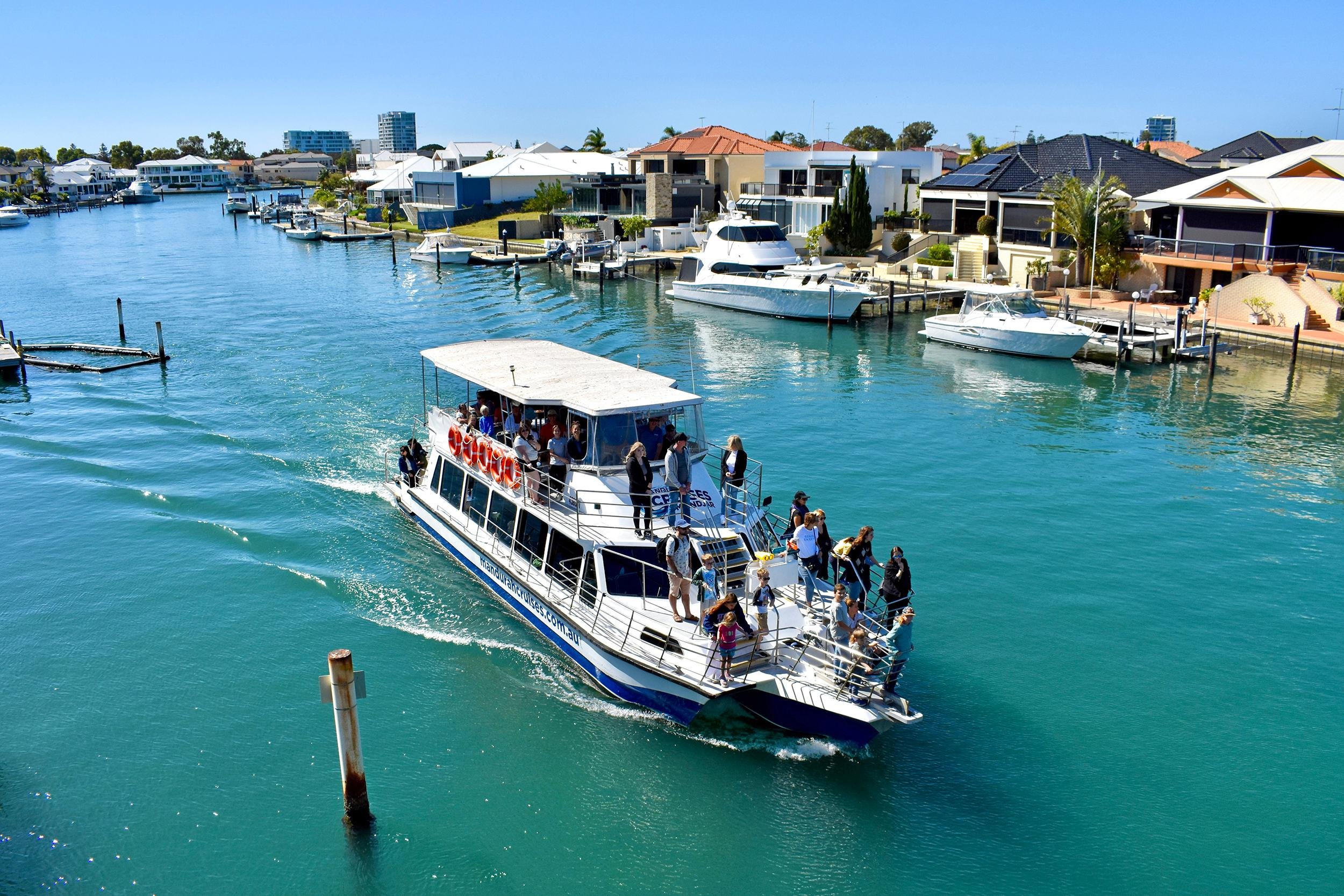 Mandurah Dolphin & Waterways Cruise