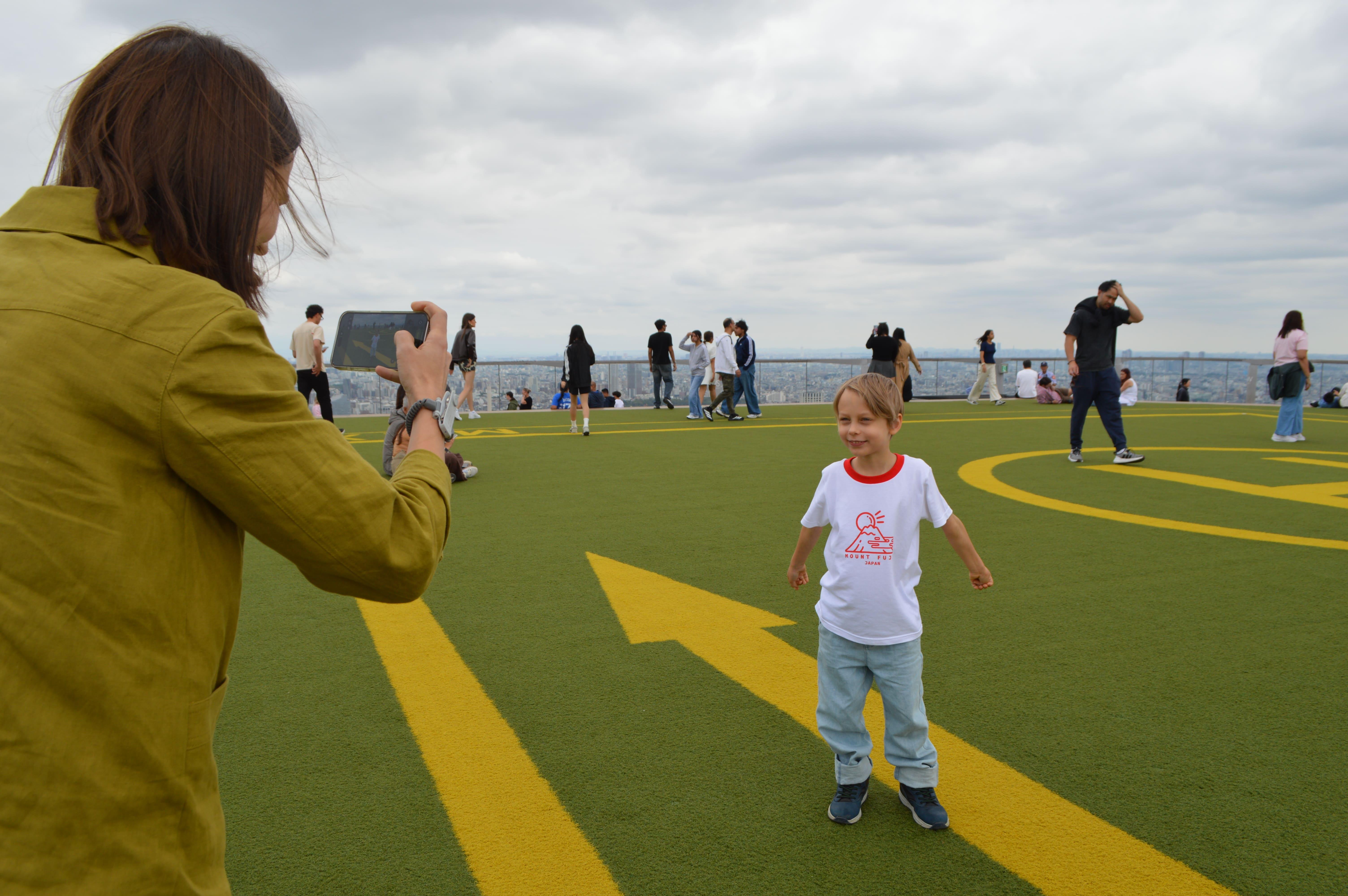 Shibuya Pop Culture Walk & Sky Observation Tour
