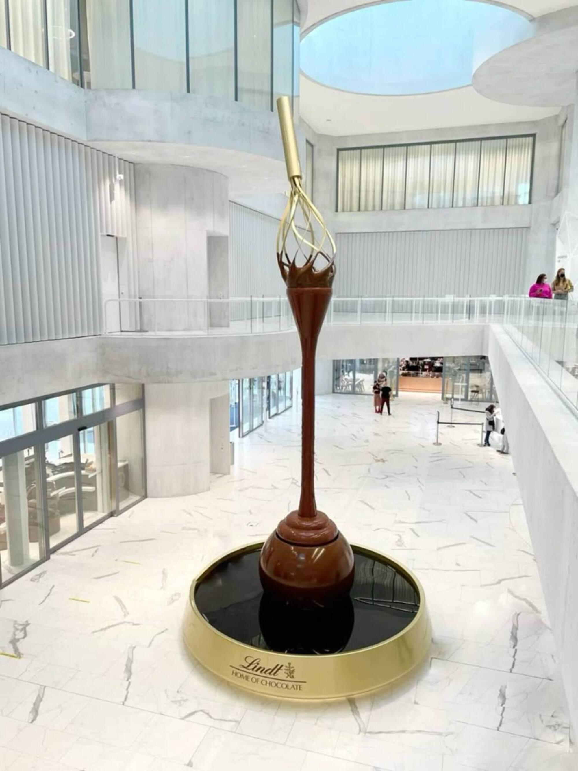 Lindt Chocolate Factory Tour with Hotel Transfer