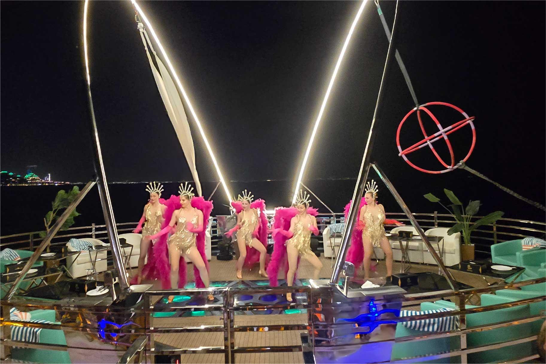 Dubai Mega Yacht Dinner Cruise with Buffet