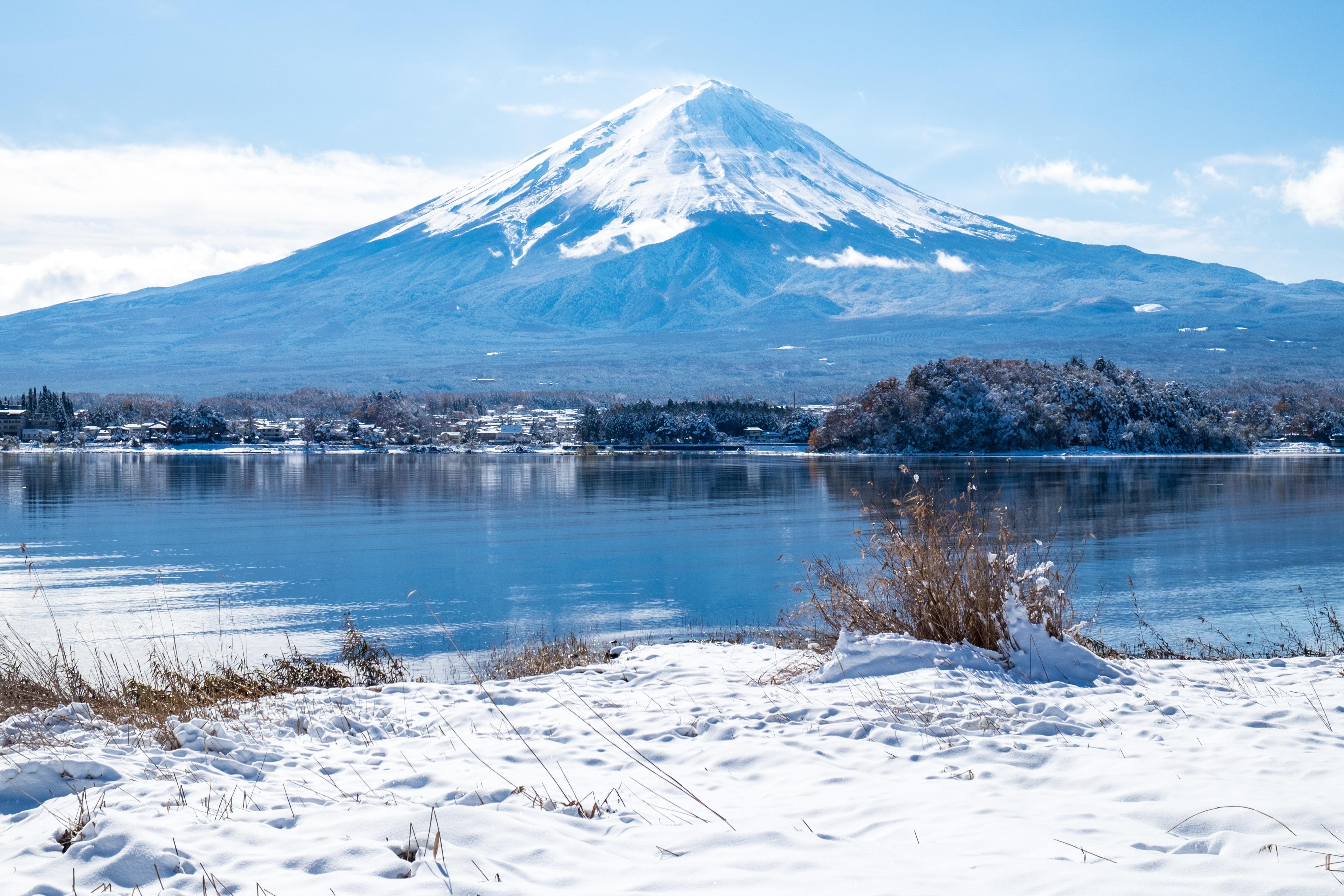 Mount Fuji Full-Day Tour from Tokyo: Two Routes, One Iconic Mountain