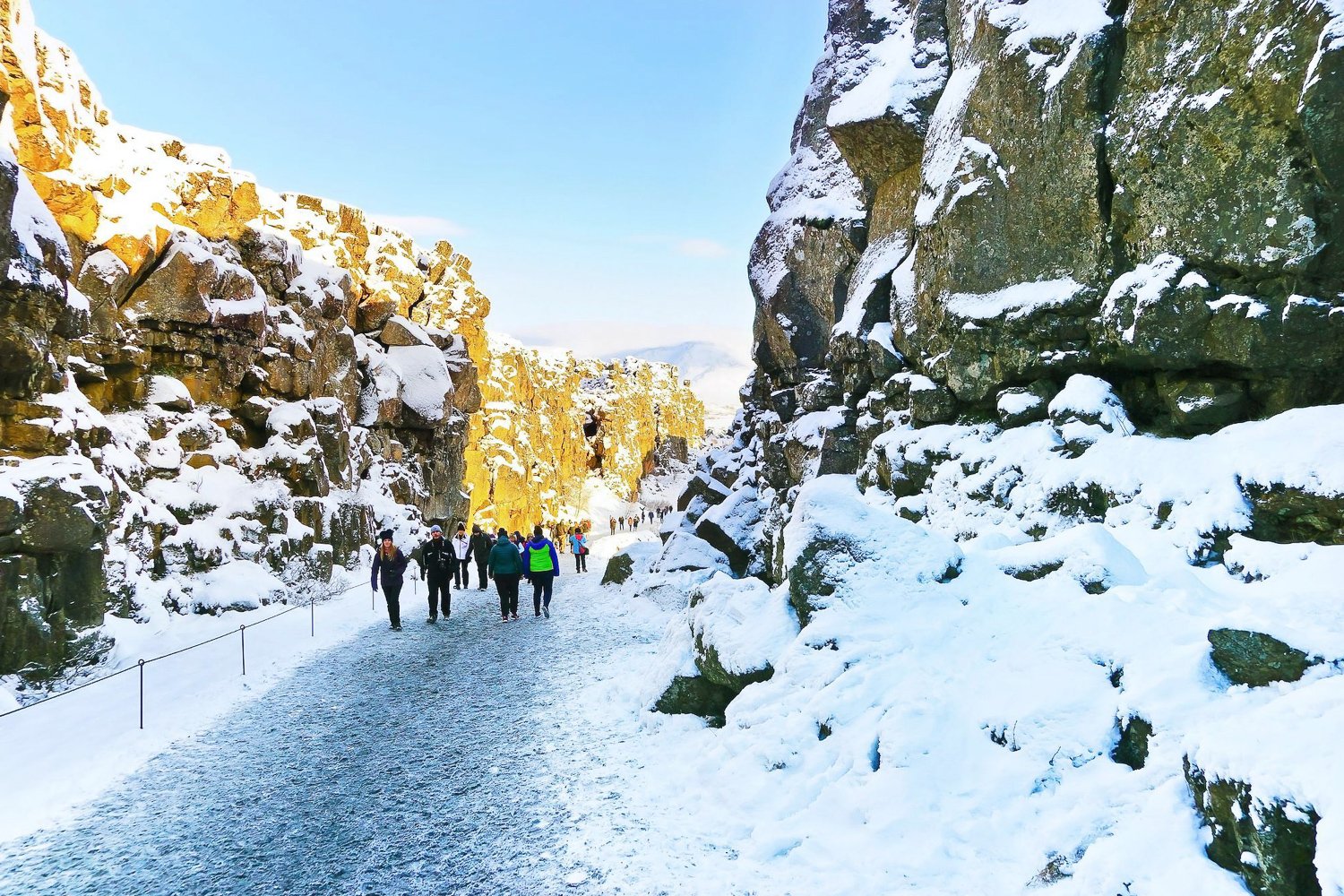 Icelandic Golden Circle & Aurora Borealis Adventure