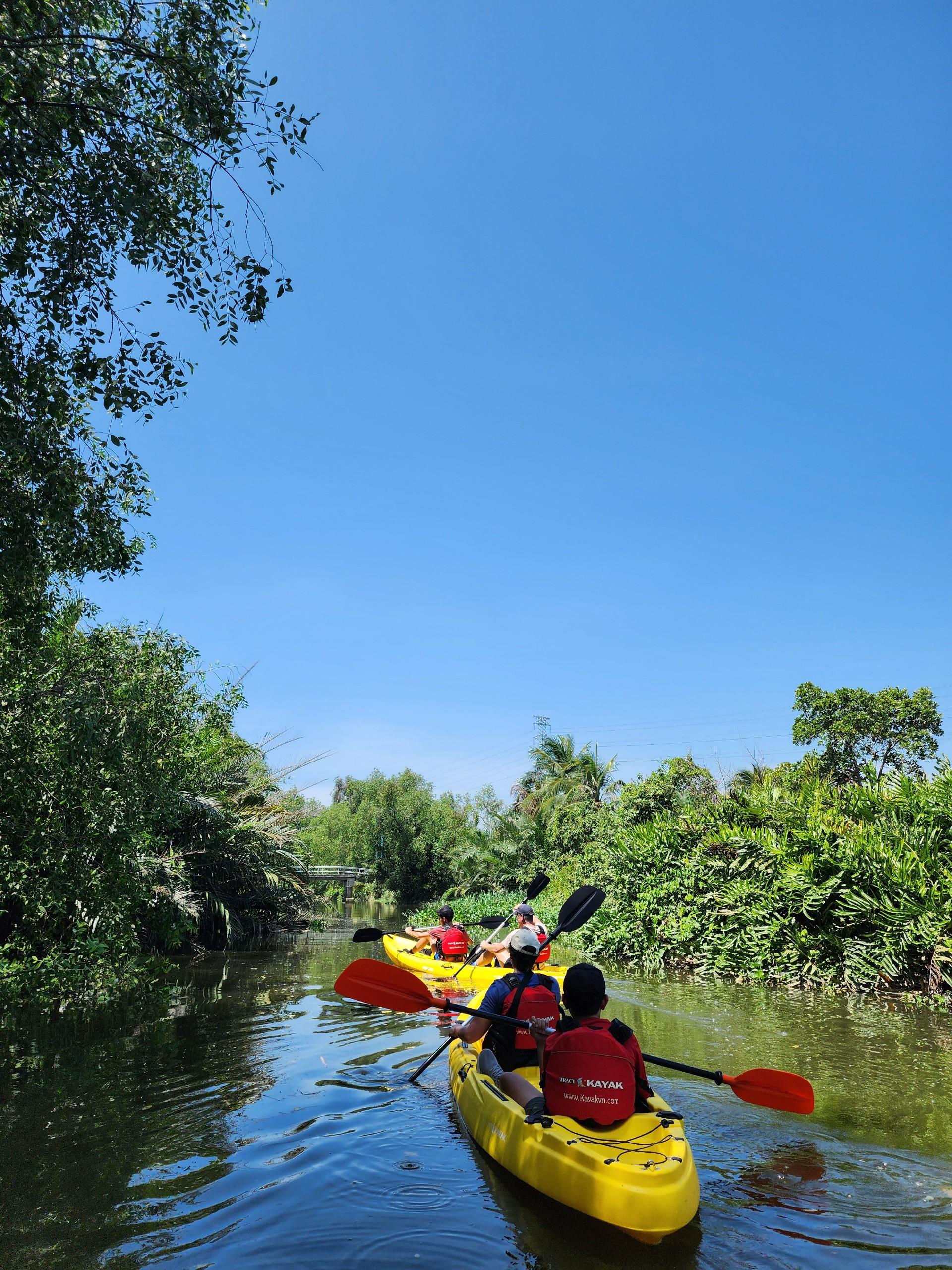Mekong Delta 2-Day Bike, Kayak & Homestay Adventure from Ho Chi Minh City