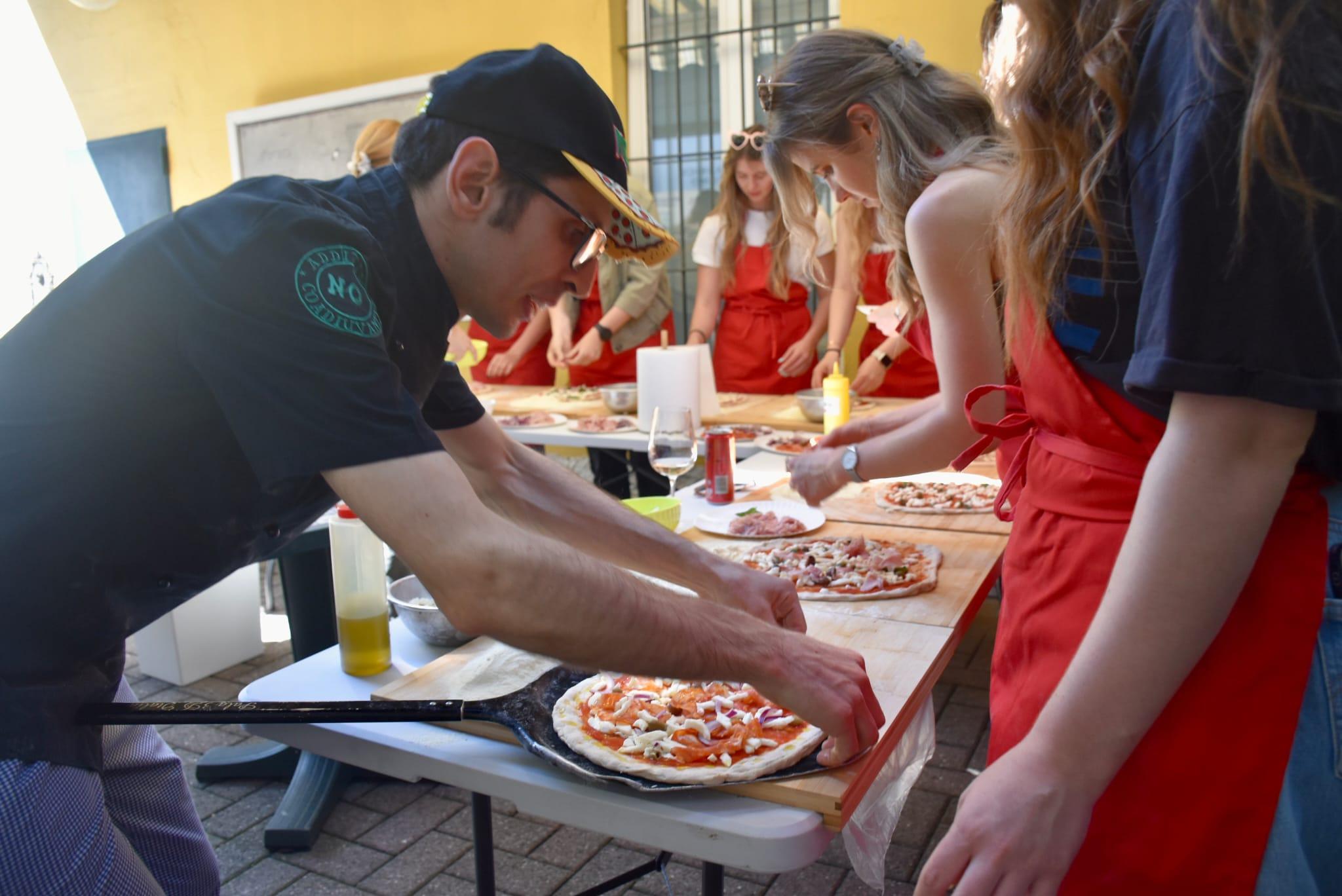 pizza making class in Como — photo 3