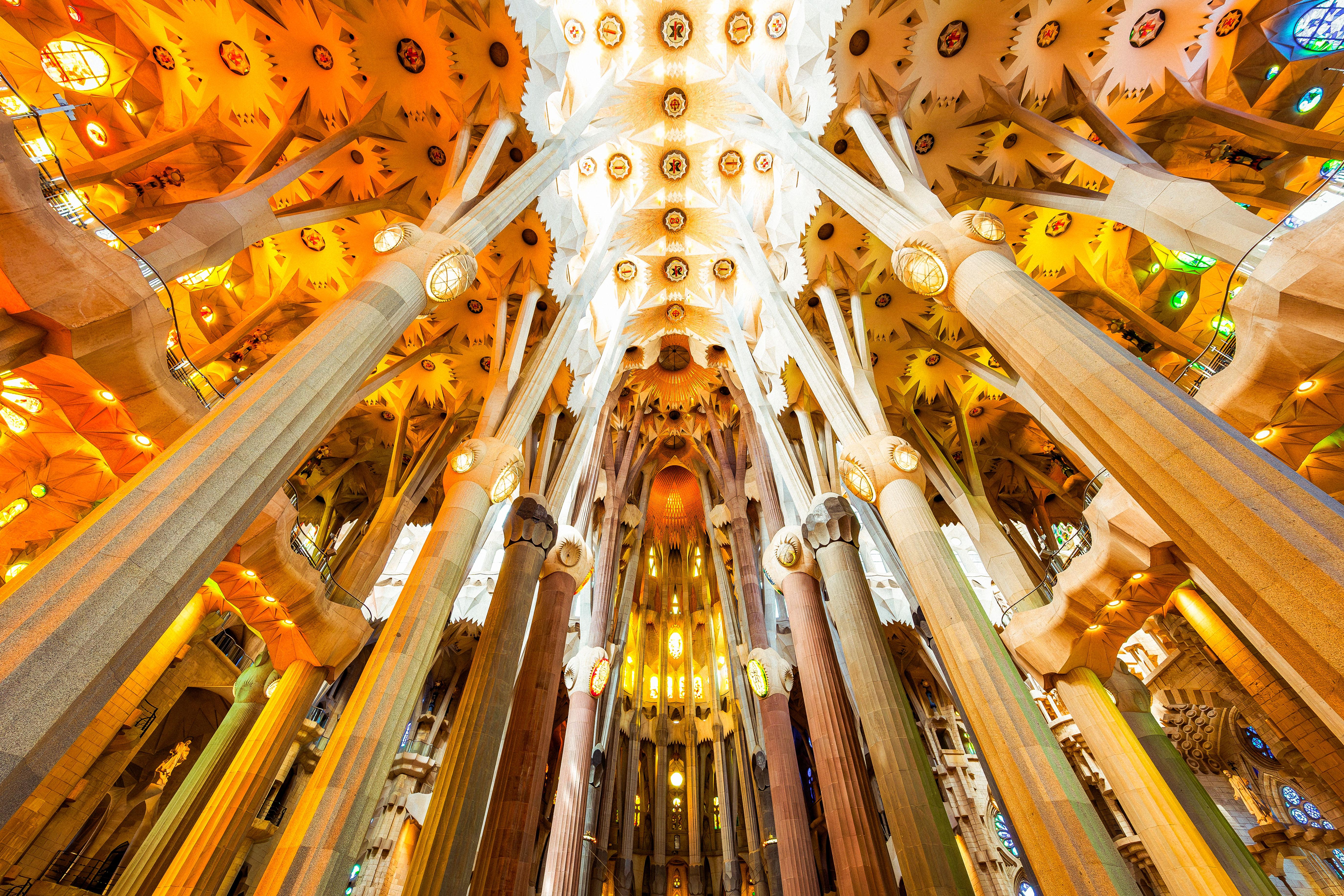Sagrada Familia guided tour — basilica interior and facades — image 7