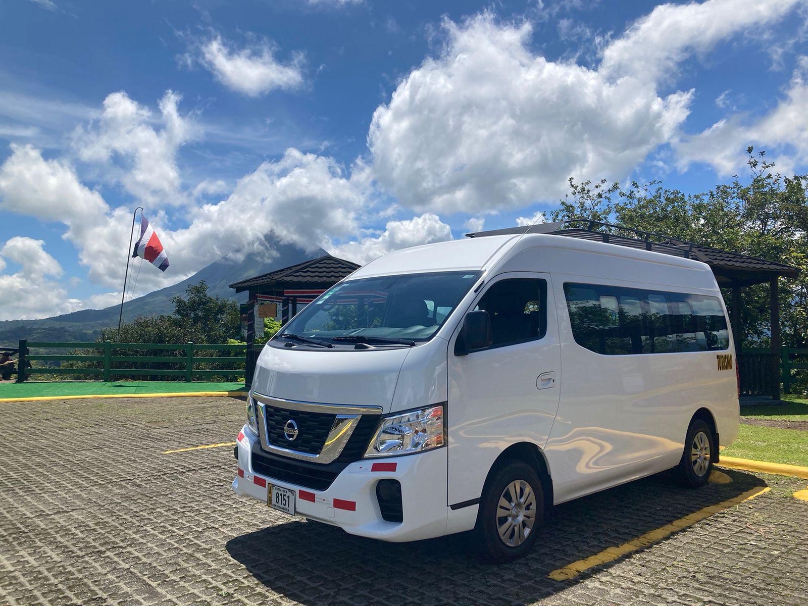 San José Airport to La Fortuna Private Transfer