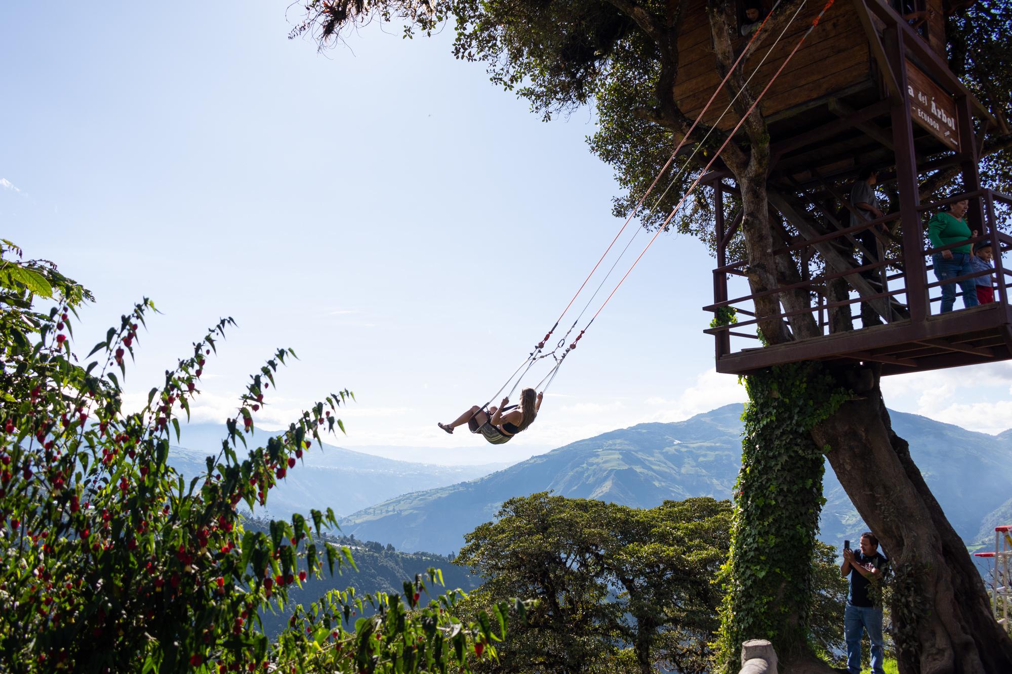 Quito to Baños & Pailón del Diablo Waterfall Full-Day Tour