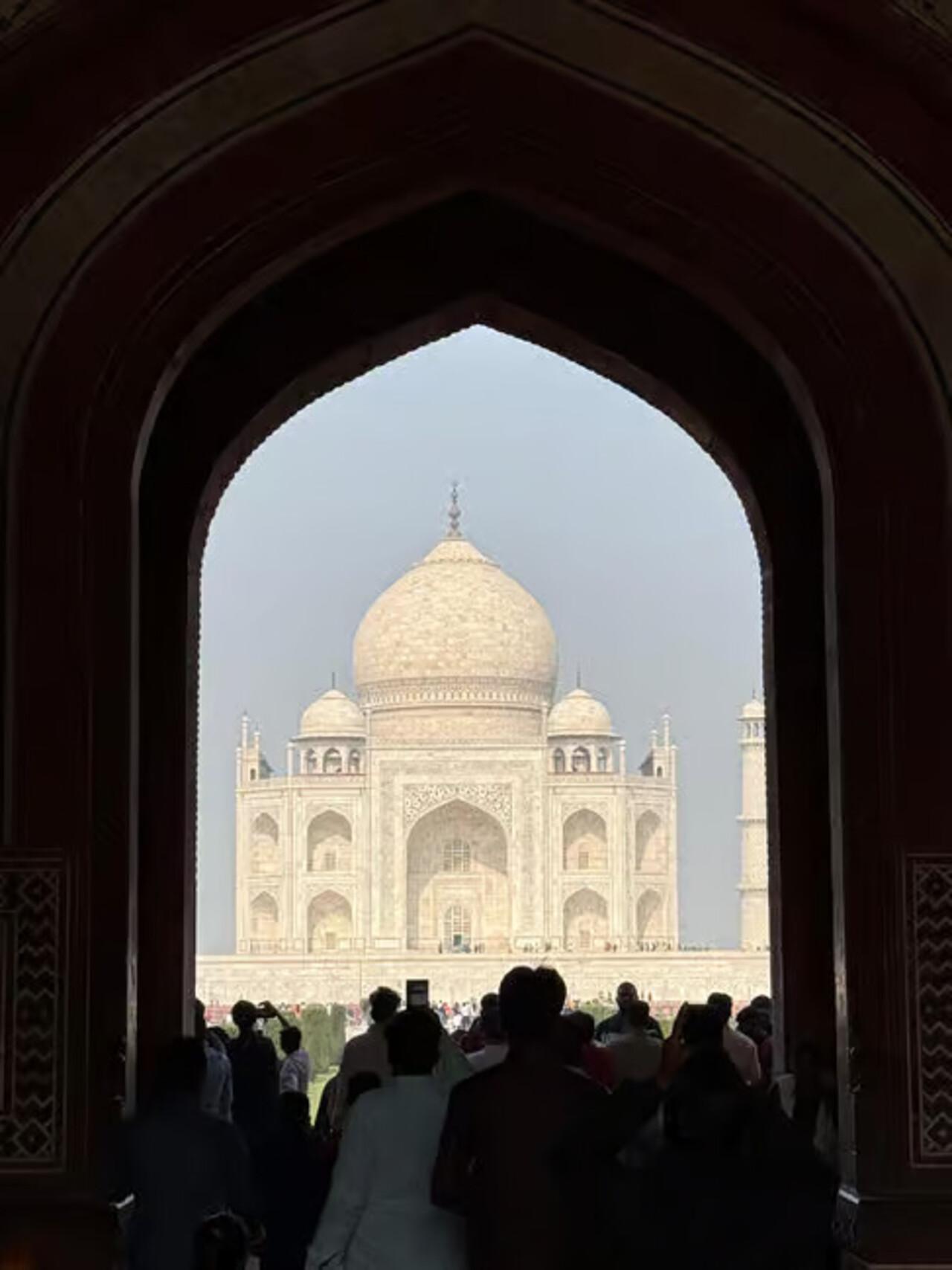 Delhi to Taj Mahal Sunrise Photography Tour with Licensed Guide