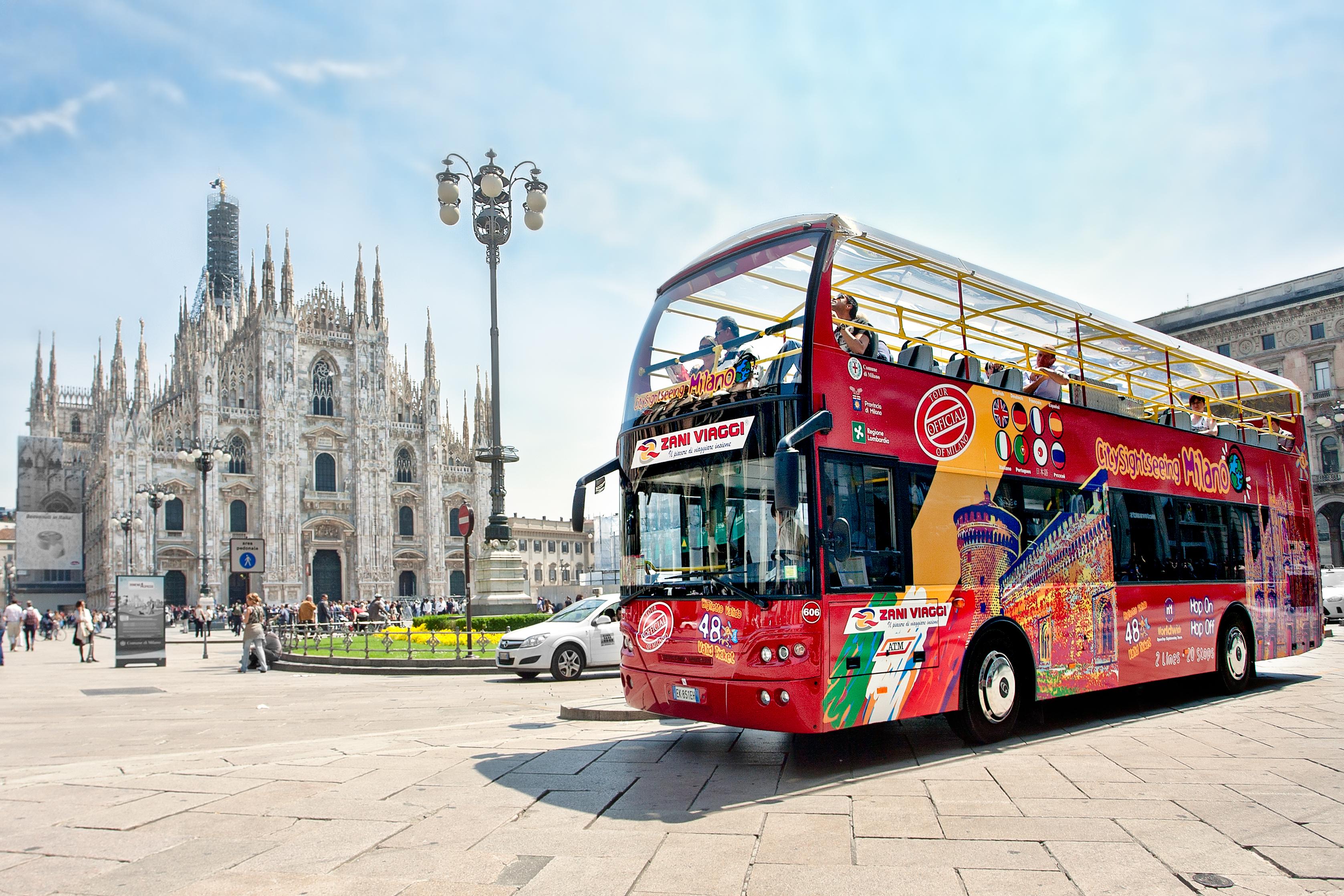 Milan City Pass: Duomo, La Scala & Navigli Canal Cruise
