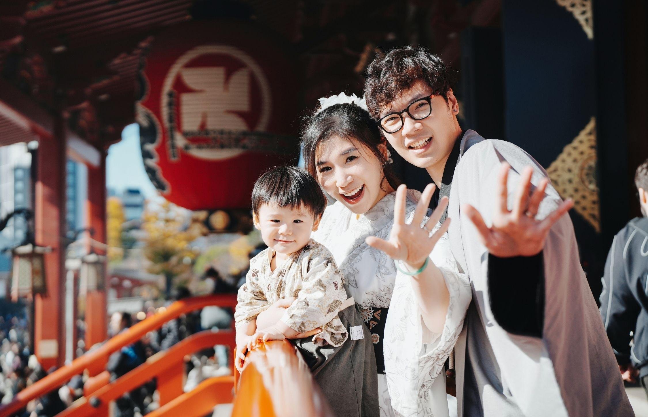 Tokyo: Asakusa Kimono Photoshoot & Walking Tour