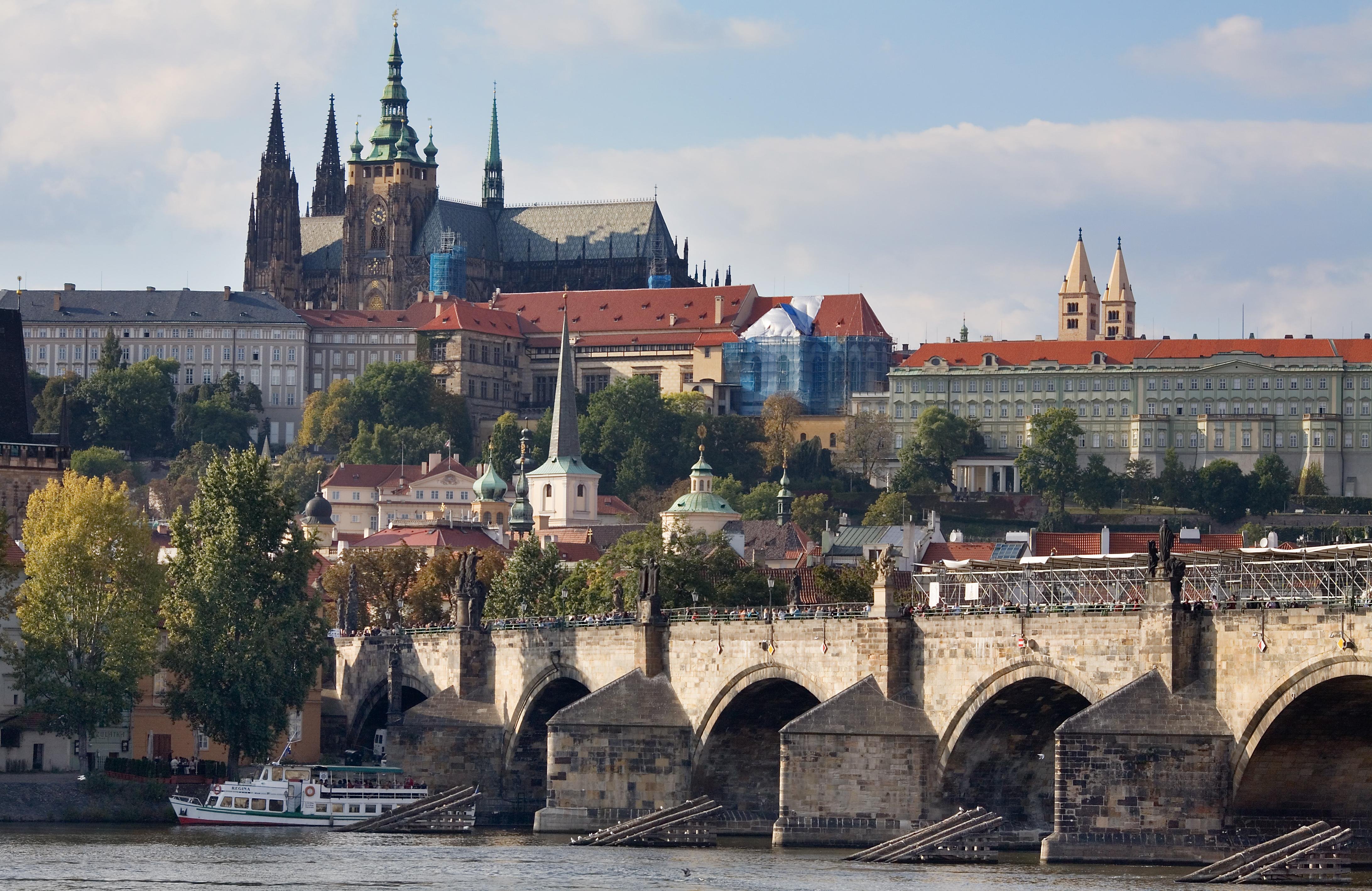 Vltava River Evening Dinner Cruise