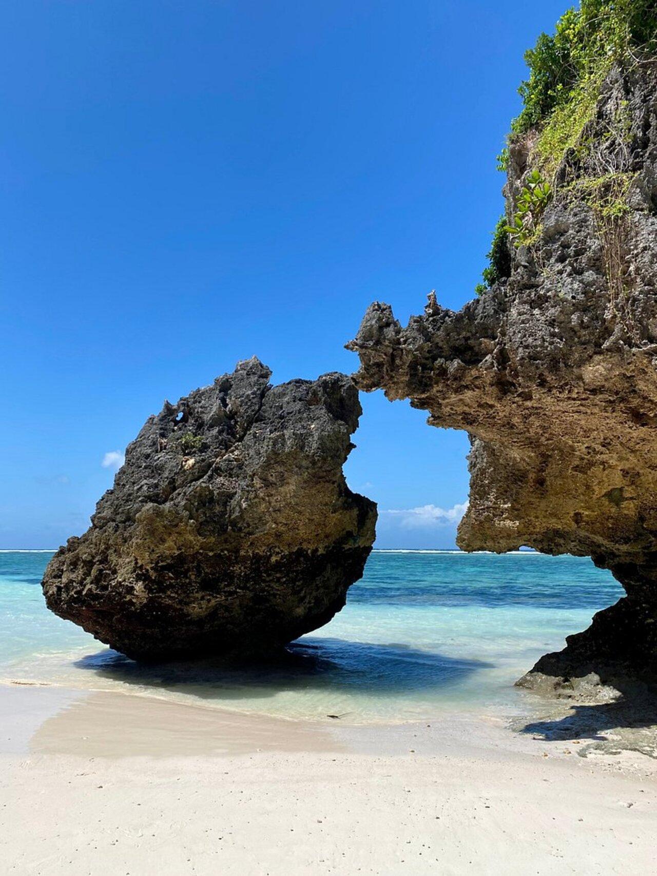 Zanzibar: Jozani Forest, Swahili Cave & Mtende Beach Day Tour
